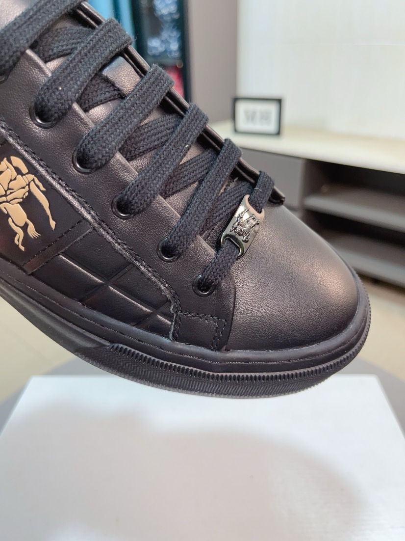 [TOP] BURBERRY Men's Cowhide Casual Shoes - 2 Cors