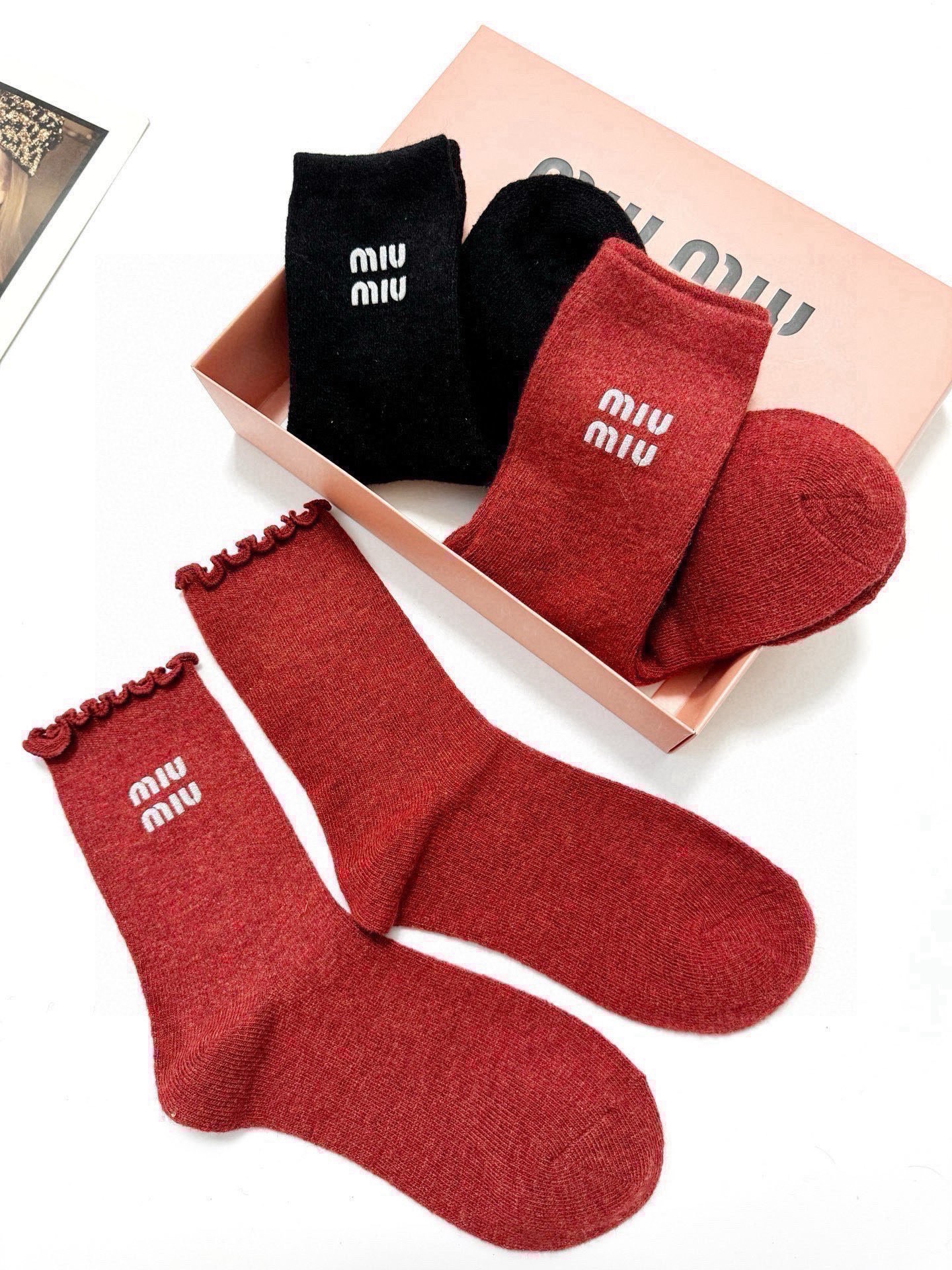 [TOP] Miu Miu Socks - 3 Pieces as a Set