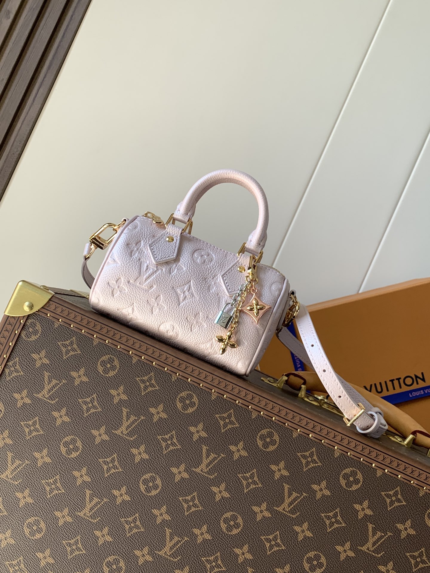 [TOP] Louis Vuitton LV Nano Speedy Bag 16×10×7.5 cm - Pearl Pink