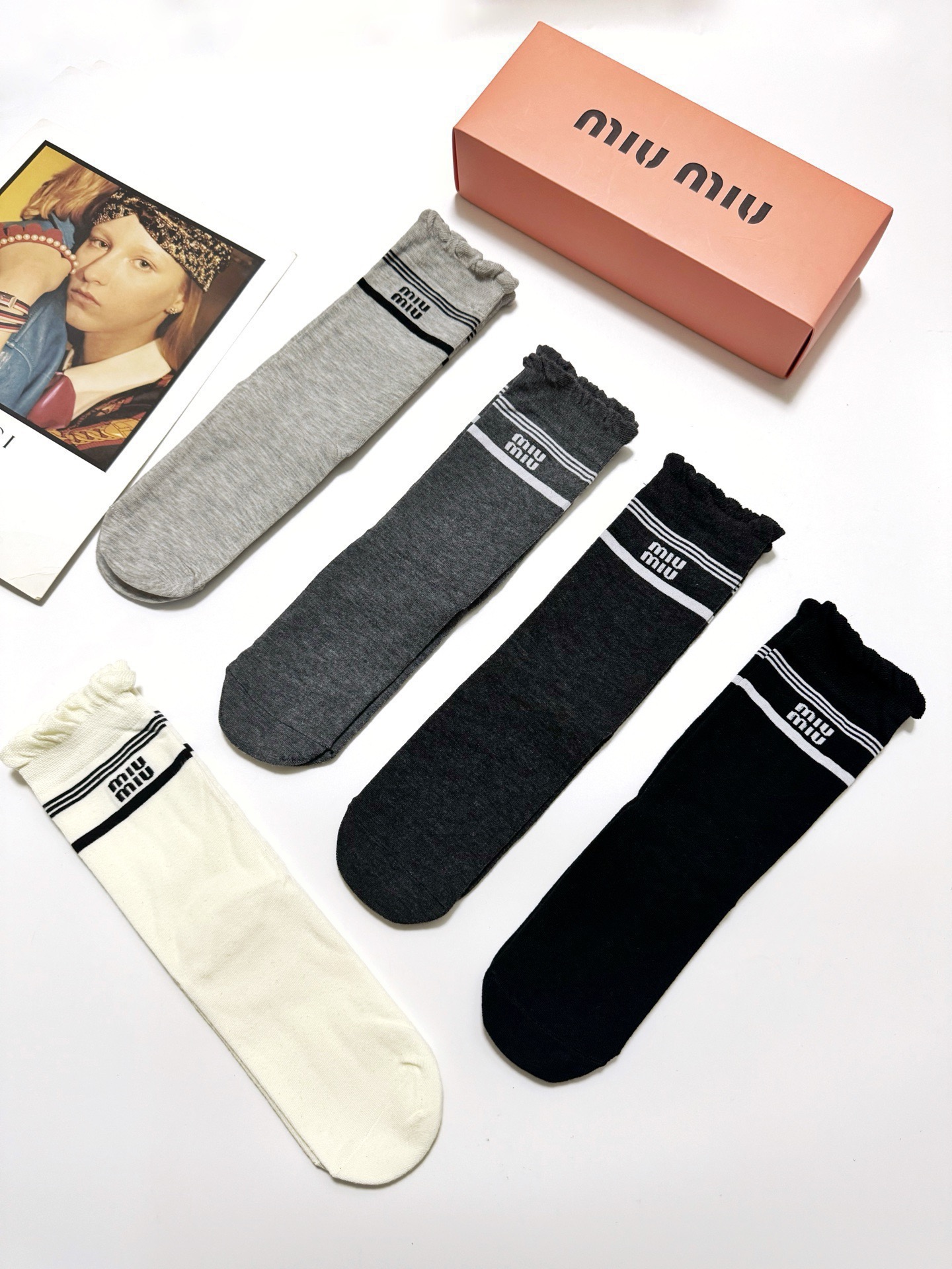 [TOP] Miu Miu Socks - 5 Pieces as a Set