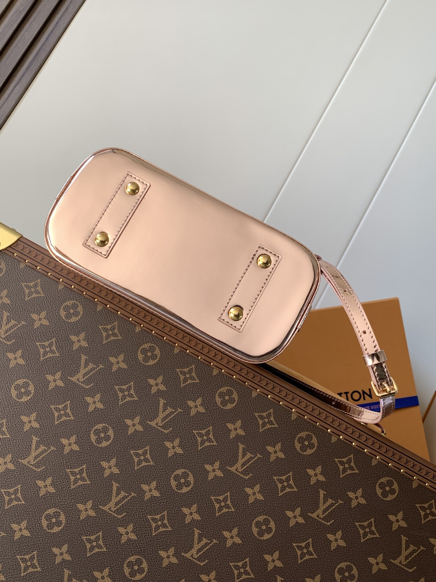 [TOP] Louis Vuitton LV Alma BB Bag Monogram Miroir 23.5X17.5X11.5cm - Rose Gold