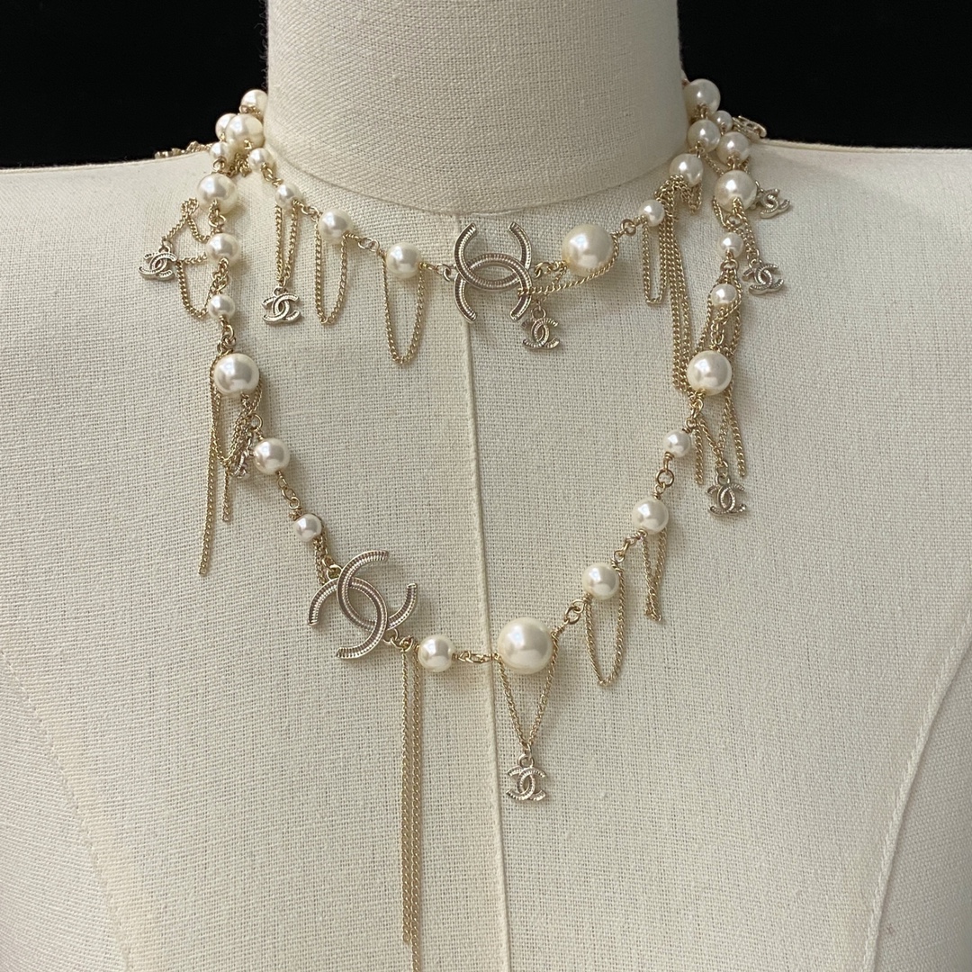 [TOP] CHANEL Long Necklace - Gold