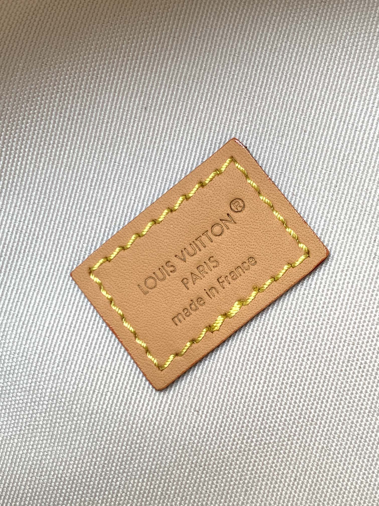 [TOP] Louis Vuitton LV Monogram Shadow Rush Bag Calfskin 30x15x8cm - 2 Colour