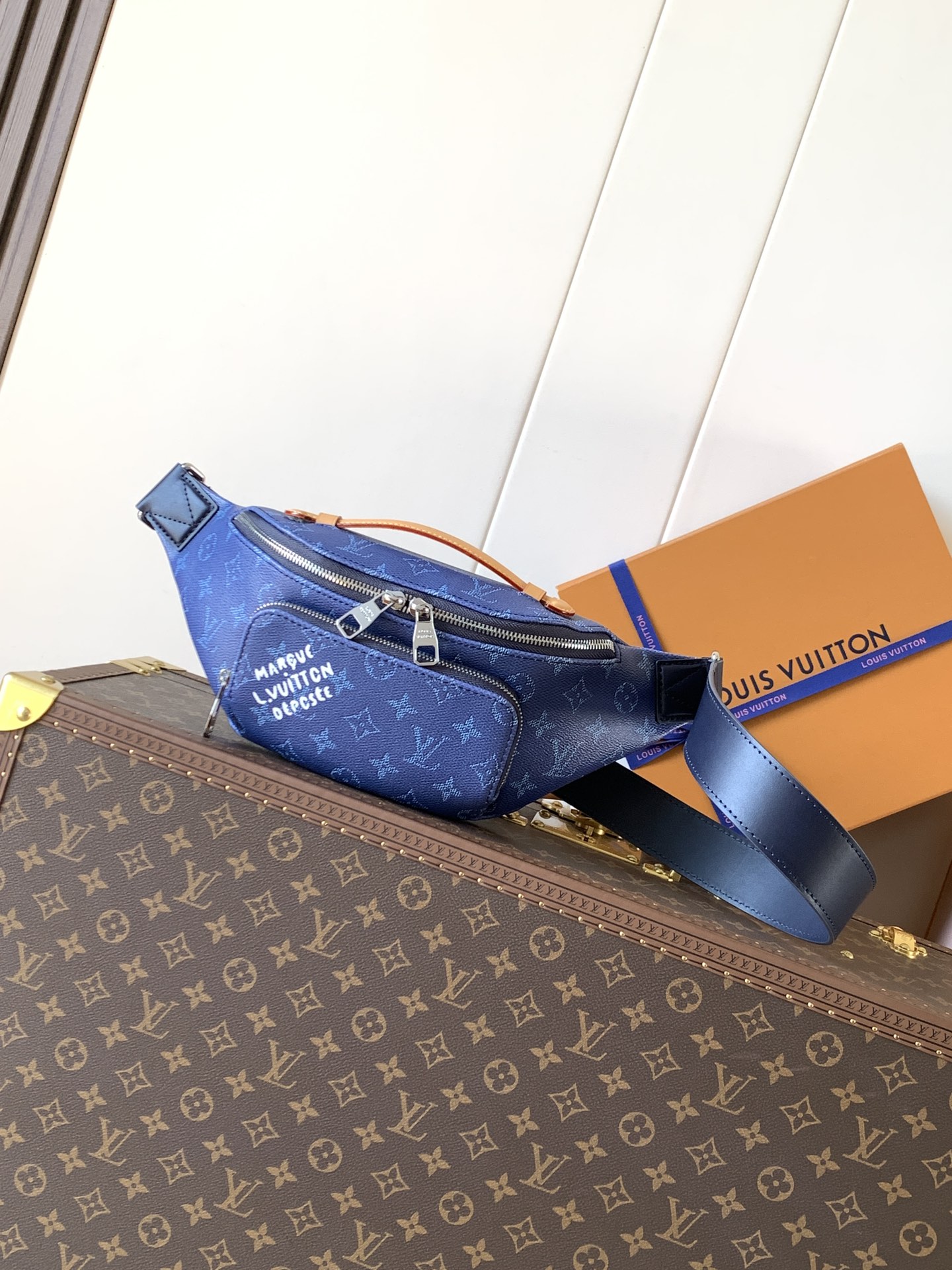 [TOP] Louis Vuitton LV Monogram Shadow Rush Bag Calfskin 30x15x8cm - 2 Colour