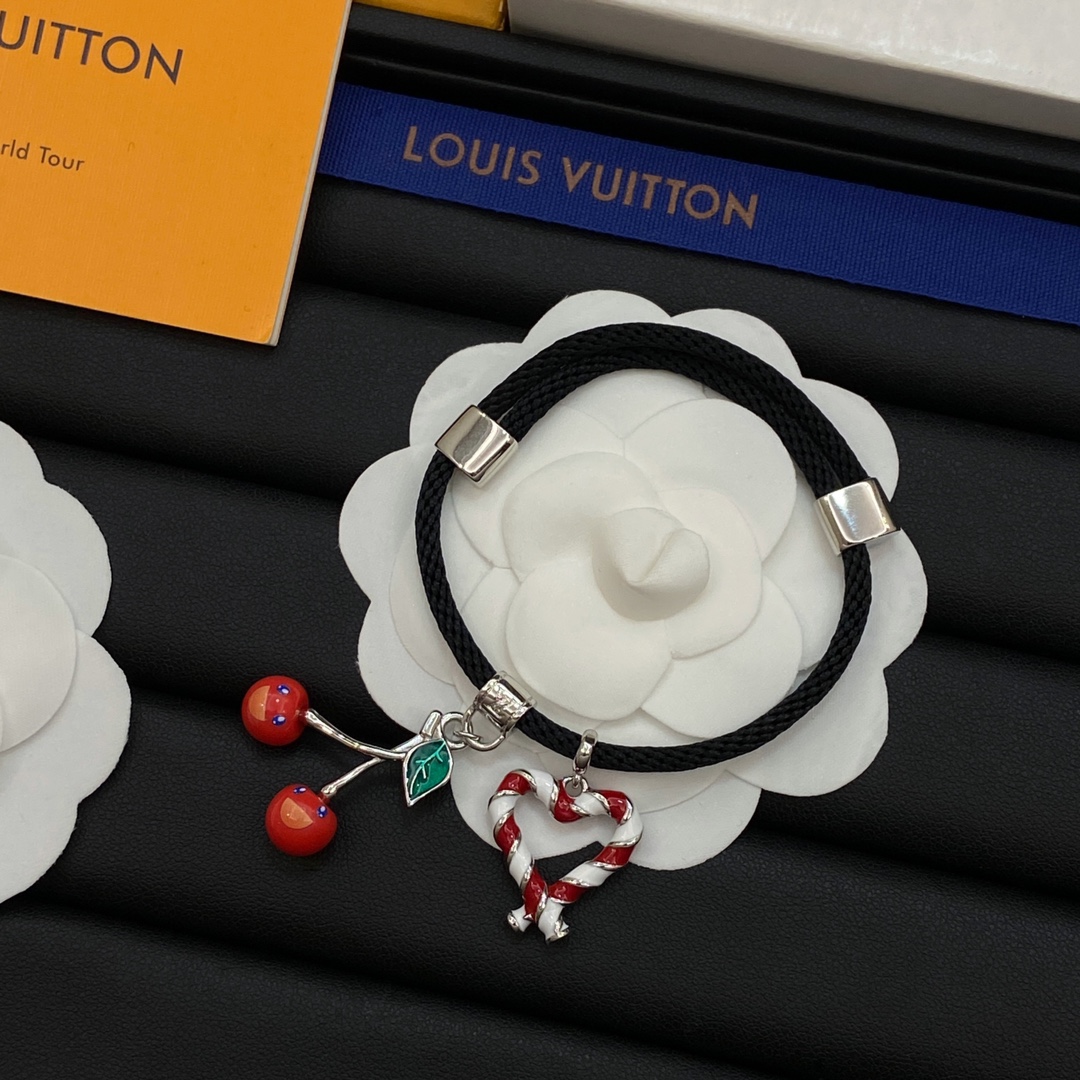 [TOP] Louis Vuitton LV Bracelet - 2 Colour
