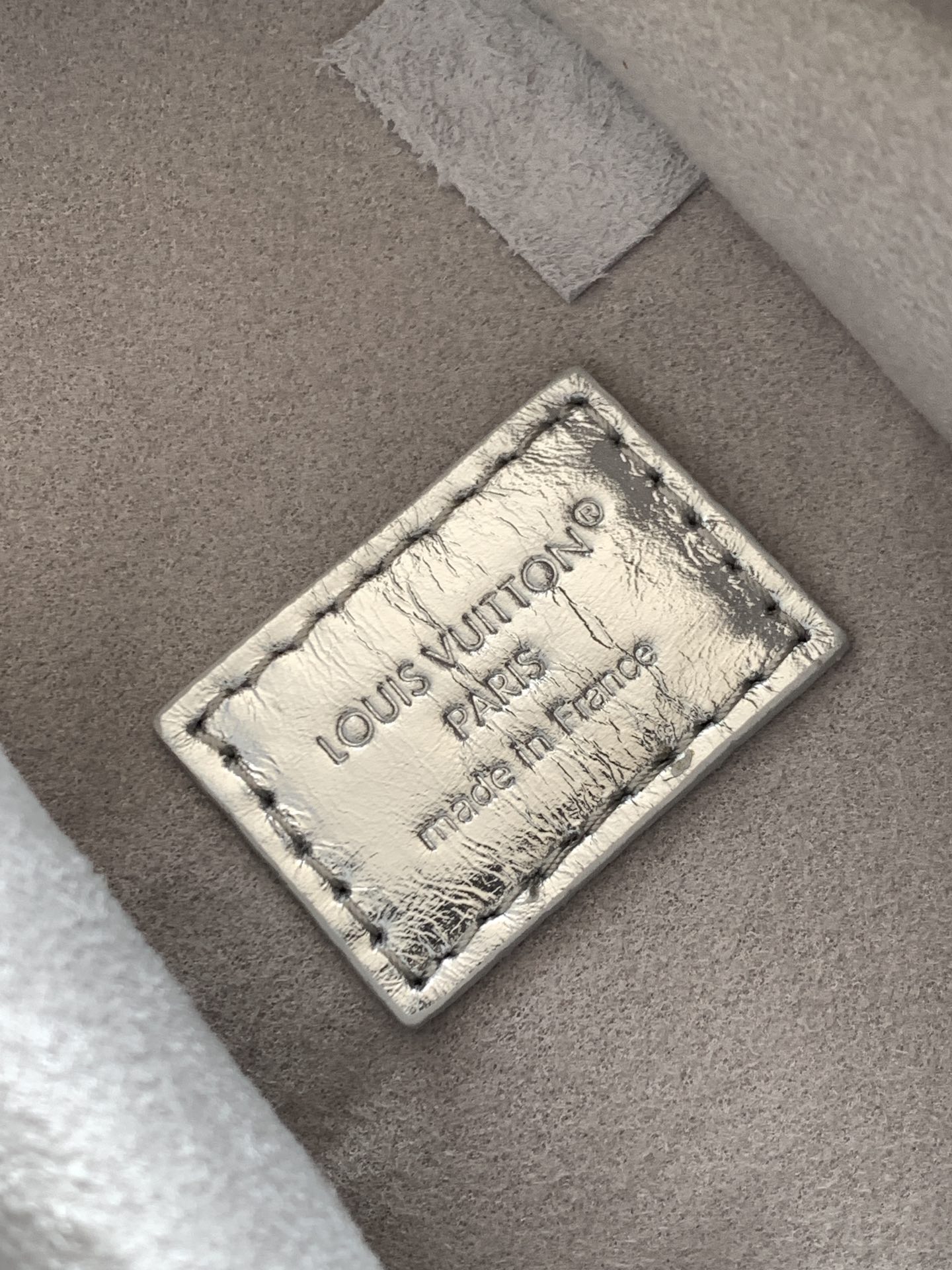 [TOP] Louis Vuitton LV Side Trunk Bag Monogram Miroir 16 x 8.5 x 23.5cm - Silver