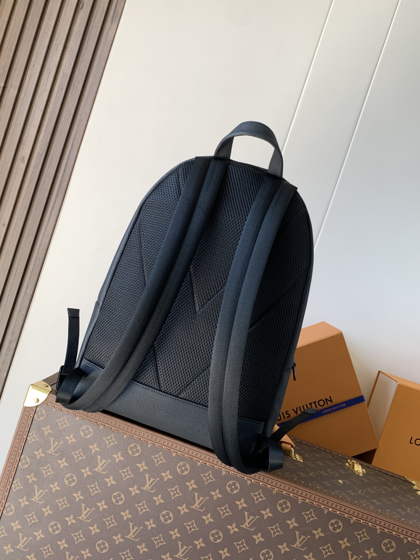 [TOP] Louis Vuitton LV Discovery Work Backpack 32x42x19cm - Black