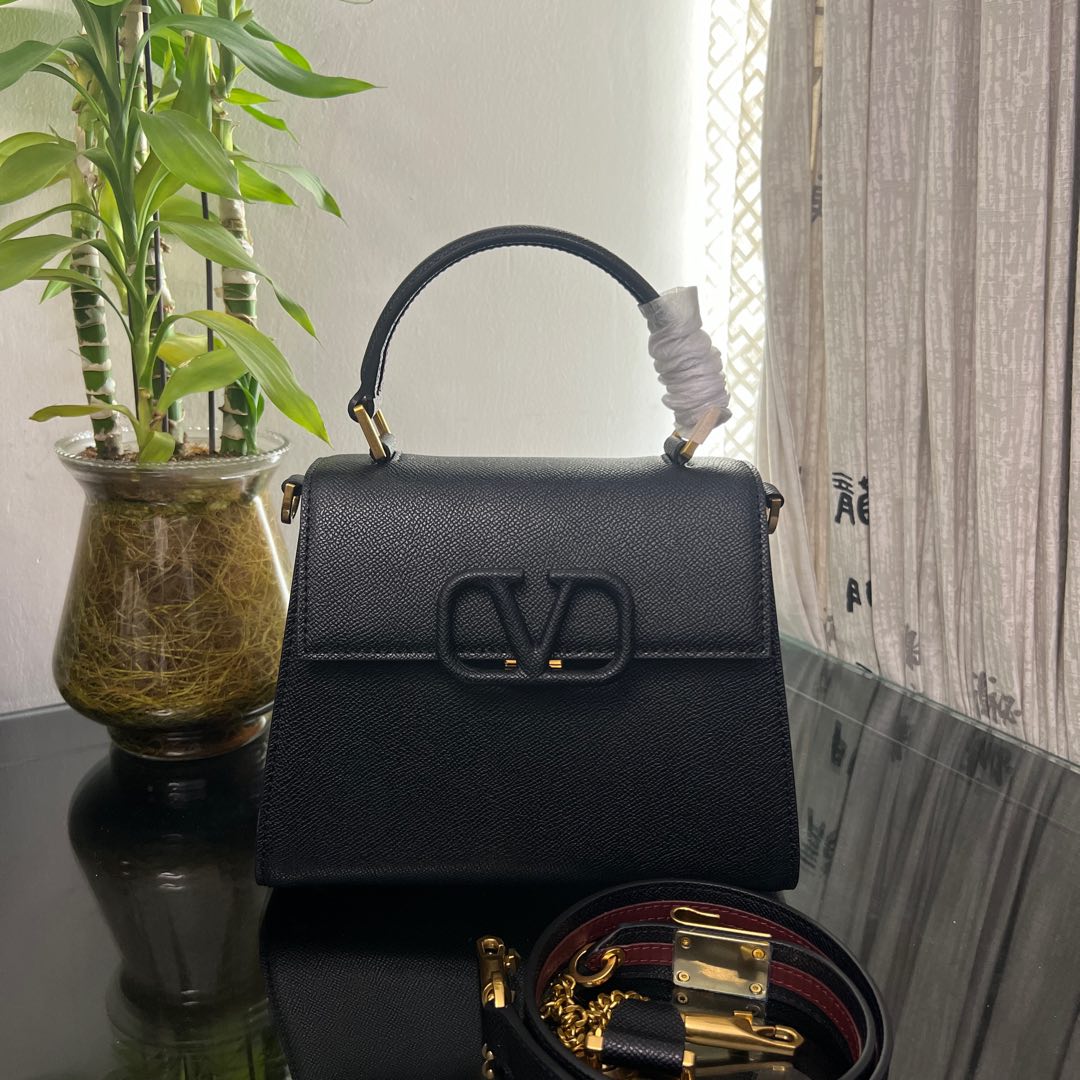 [TOP] VALENTINO Garavani Vsling Bag 22x10x16cm- Black