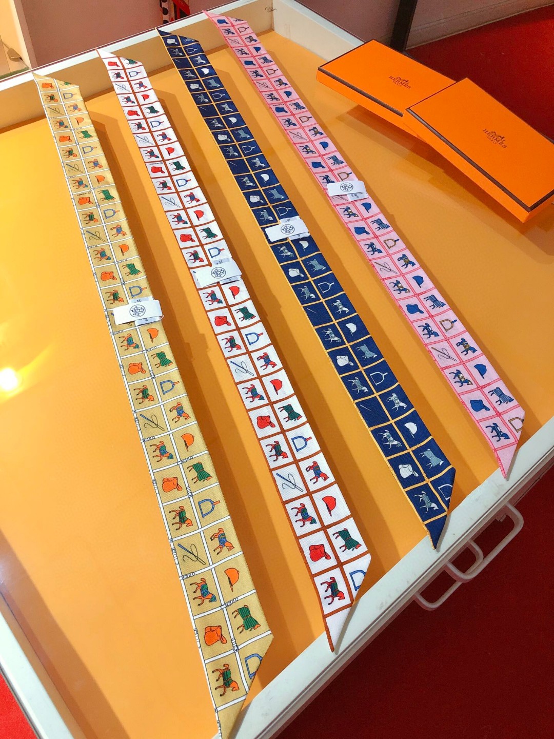 [TOP] HERMES Cavalcades Twilly Scarf 5x86cm - 4 Color