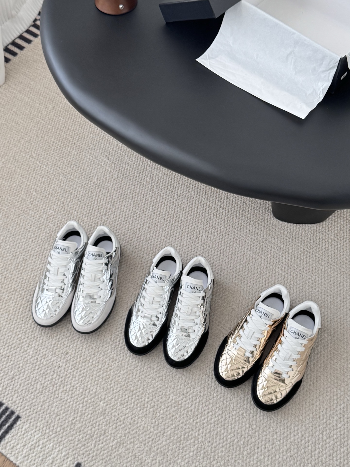 [TOP] CHANEL Casual Sneakers - 3 Colors