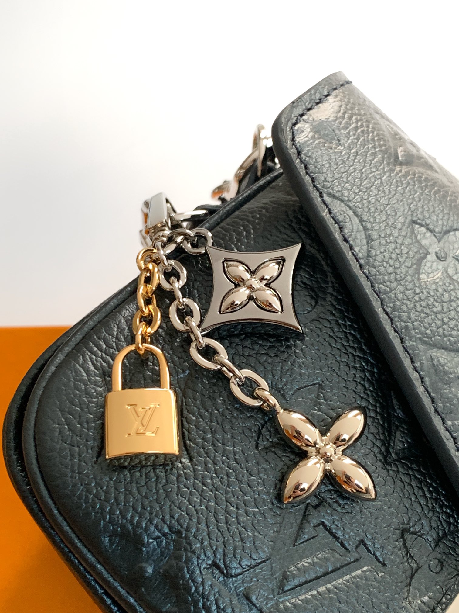 [TOP] Louis Vuitton LV Pochette Métis East West Handbags 21.5x13.5x6cm - Pearl Blue