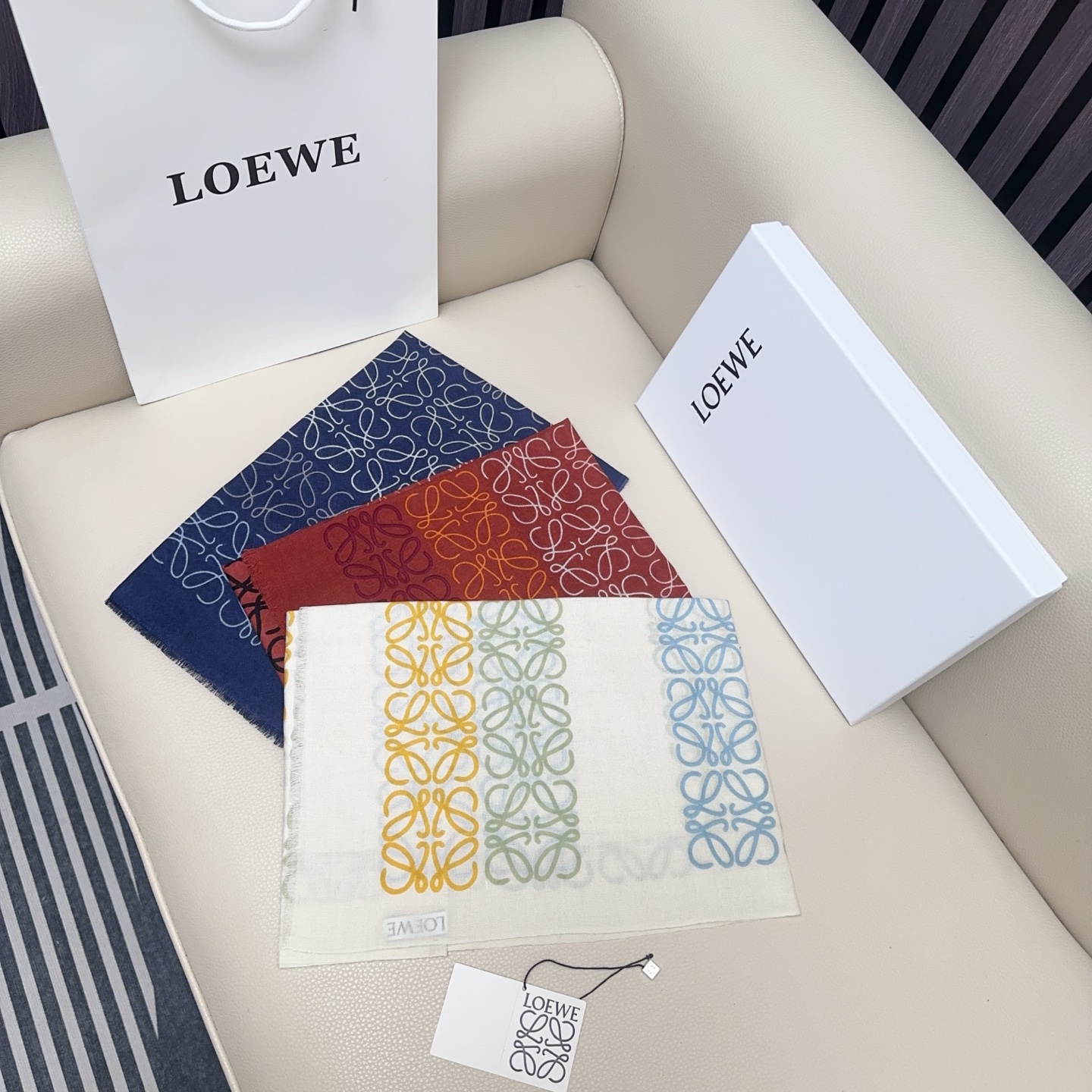 [TOP] LOEWE Wool Scarf 42×190cm- 3 Color
