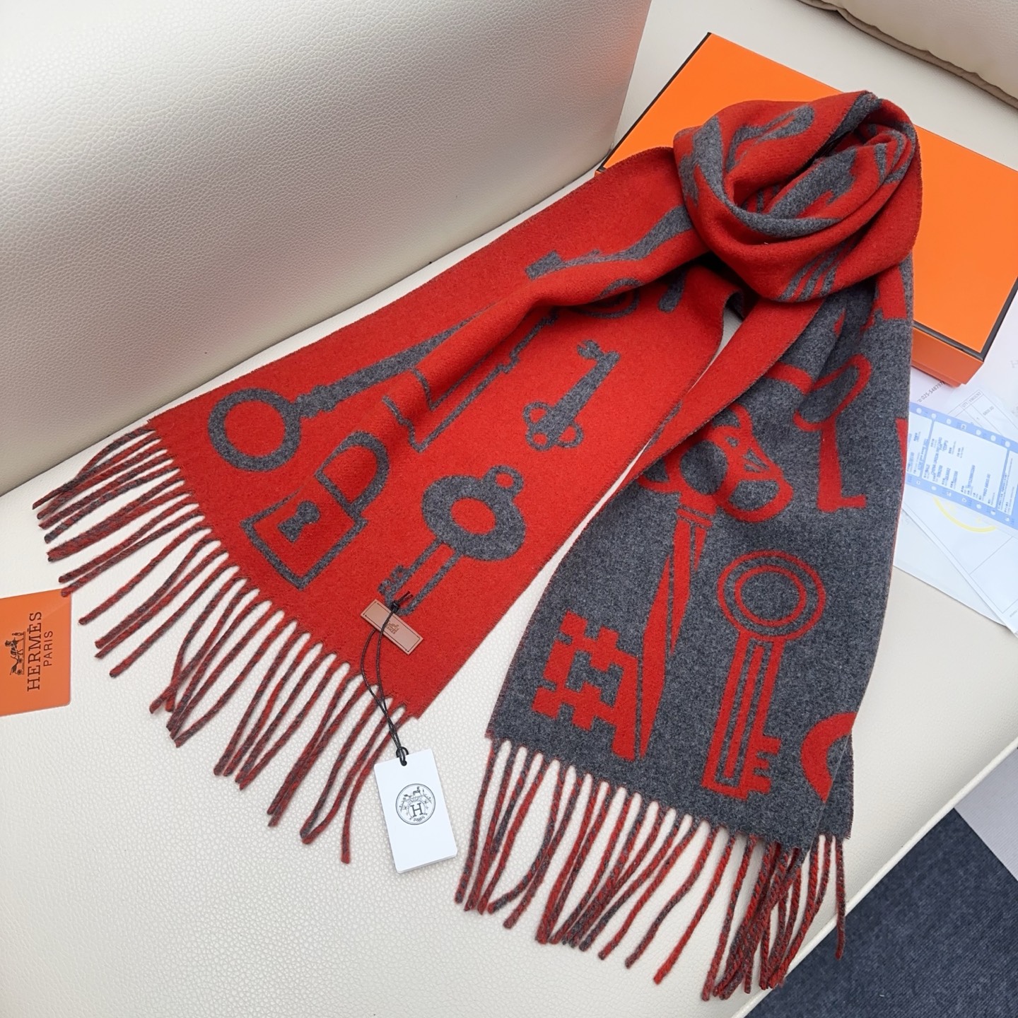 [TOP] HERMES Casaque Porte-Clefs Cashmere Scarf 30x180 cm - Red and Gray