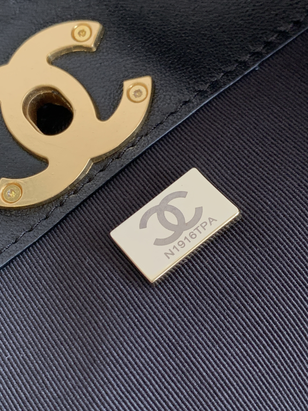 [TOP] CHANEL Hobo Bag 36x24x12cm - Pink