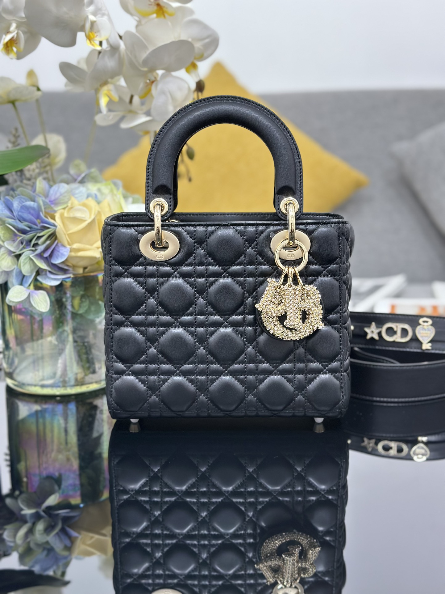 [TOP] Christian Dior Lady Dior Leather Bag 20 x 17 x 8 cm - 2 Colors