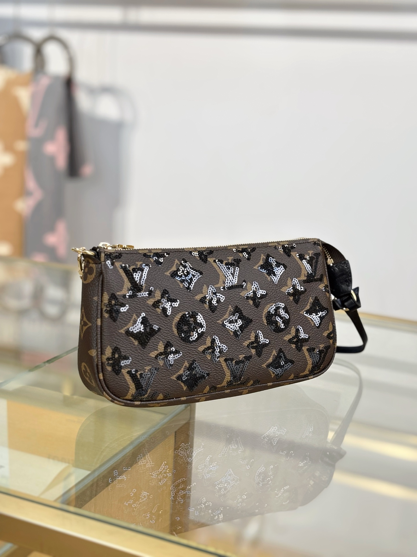 [TOP] Louis Vuitton LV Pochette Accessoires Bag 23.5x13.5x4cm - Monogram