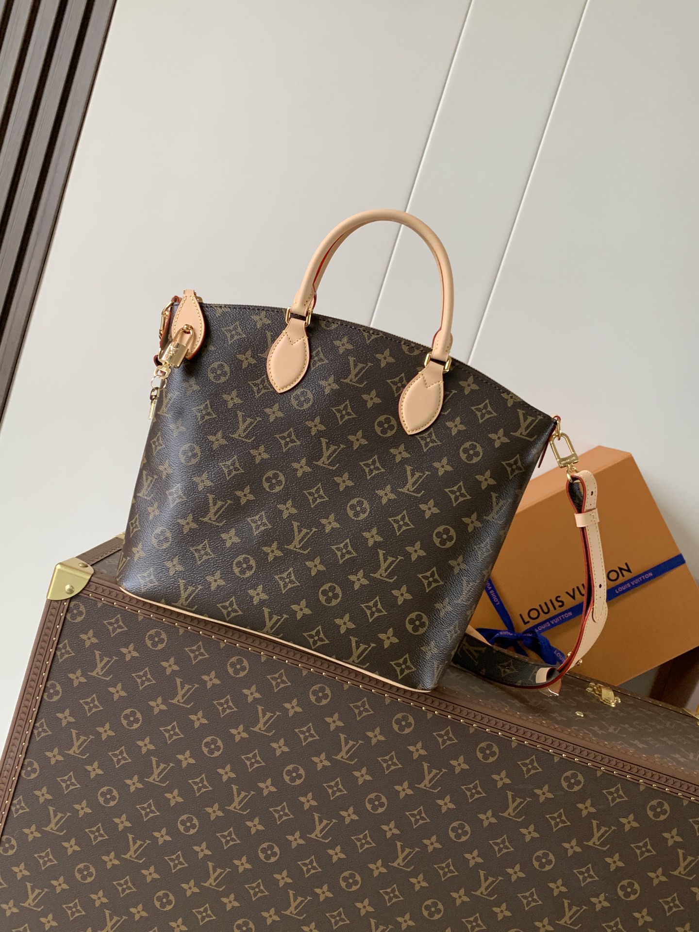 [TOP] Louis Vuitton LV Lockit BB Handbag 33x24x12cm/36x30x15cm - Brown