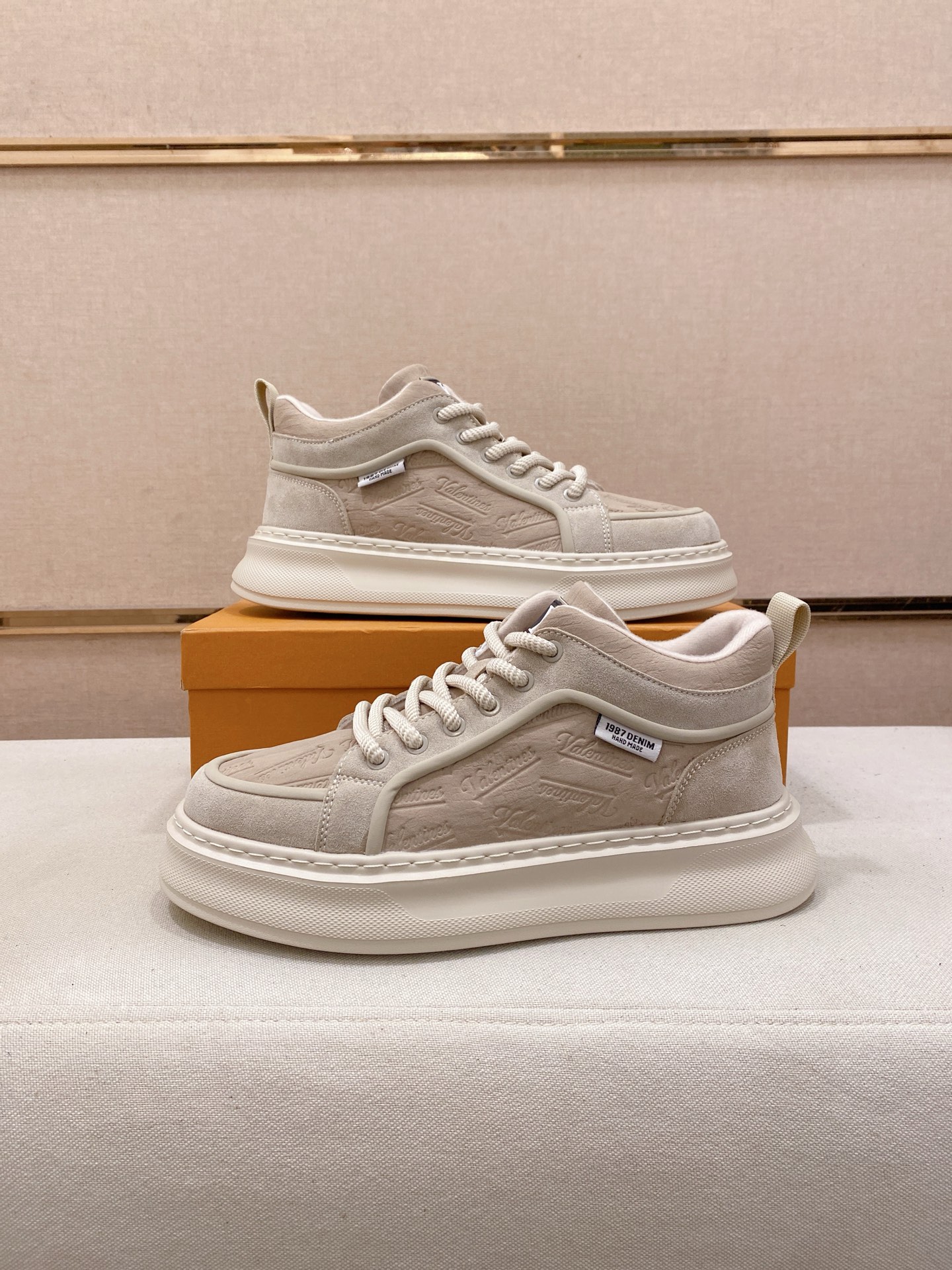 [TOP] Louis Vuitton LV Men's Cowhide Casual Shoes - 2 Colors