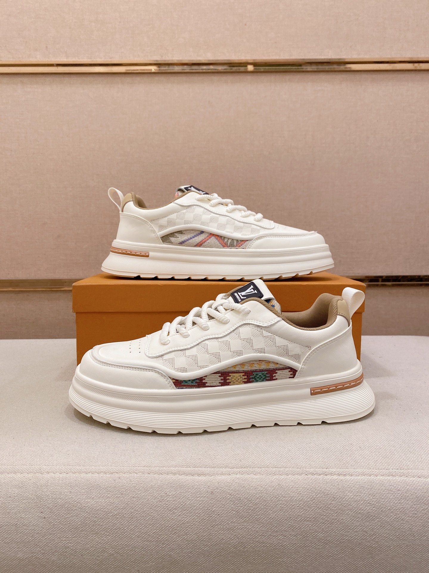 [TOP] Louis Vuitton LV Men's Cowhide Casual Shoes - 2 Colors