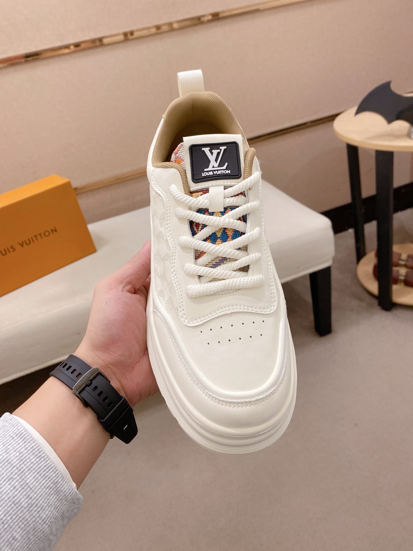 [TOP] Louis Vuitton LV Men's Cowhide Casual Shoes - 2 Colors