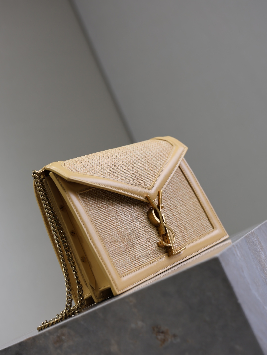 [TOP] Yves Saint Laurent YSL Cassandra Clasp Bag Cowhide with Woven Details 22x16.5x5.5cm - Apricot