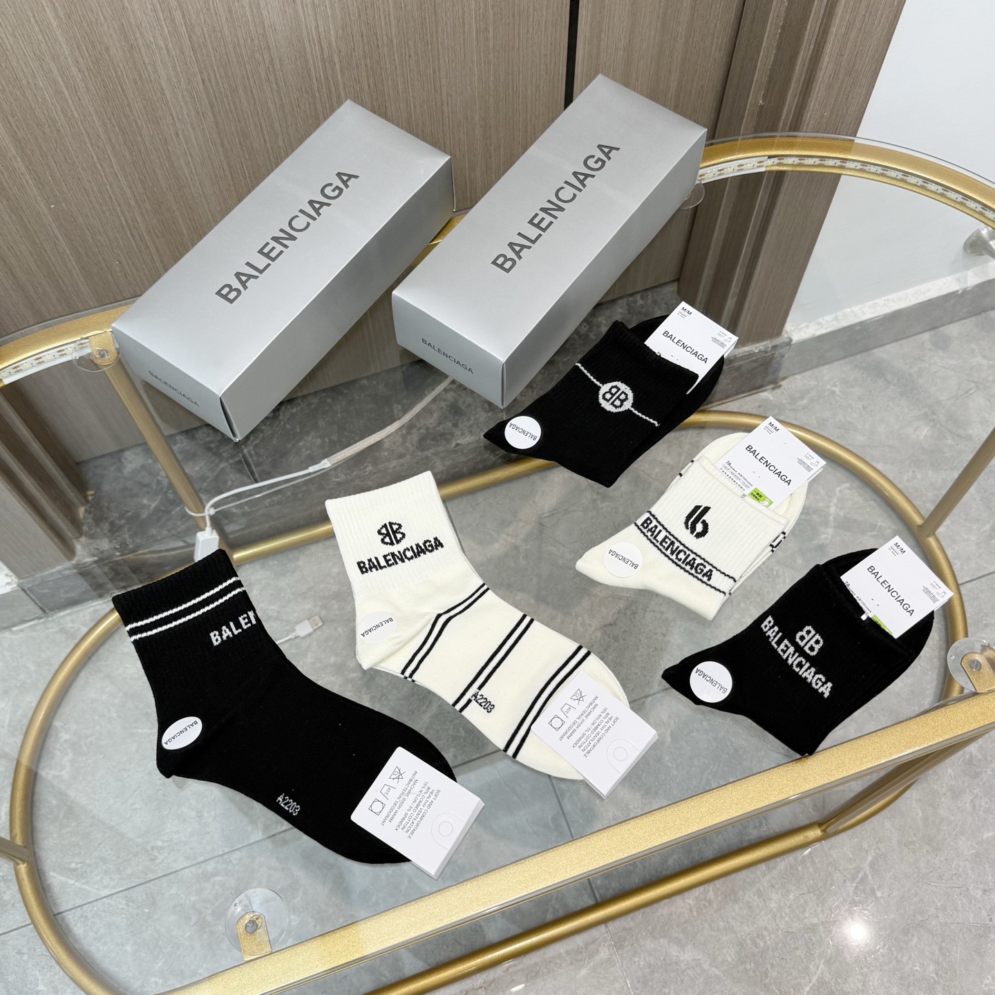 [TOP] BALENCIAGA Socks - 5 Pieces as a Set