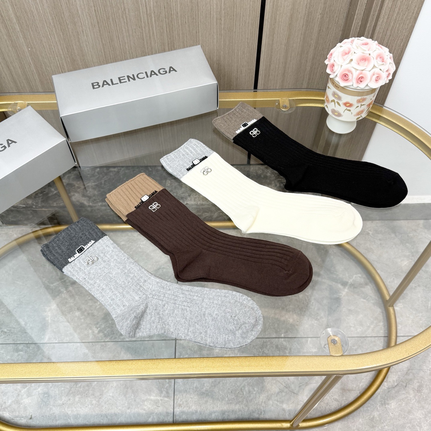 [TOP] BALENCIAGA Socks - 4 Pieces as a Set