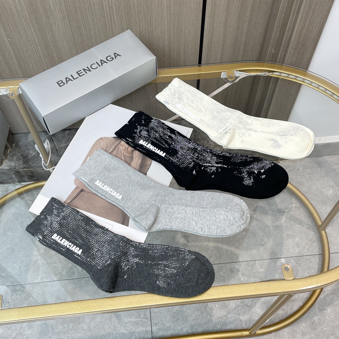 [TOP] BALENCIAGA Socks - 4 Pieces as a Set