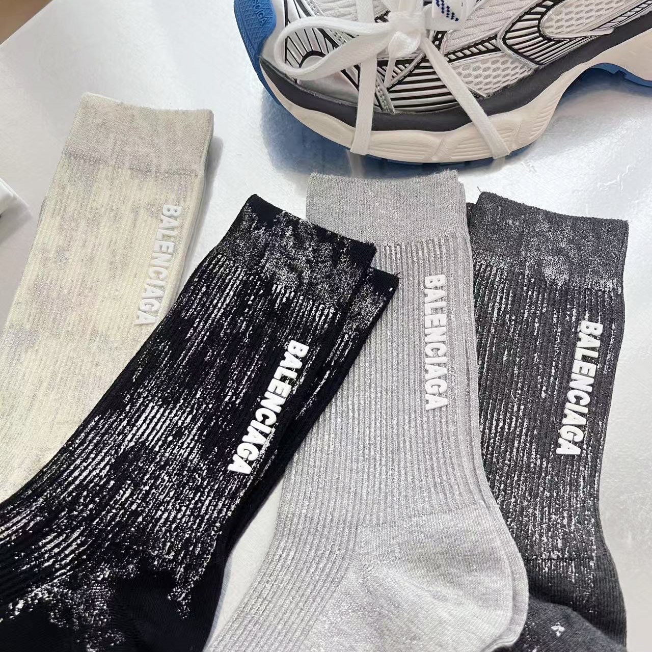 [TOP] BALENCIAGA Socks - 4 Pieces as a Set