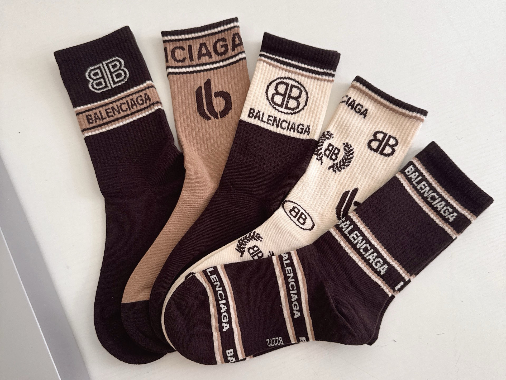 [TOP] BALENCIAGA Socks - 5 Pieces as a Set