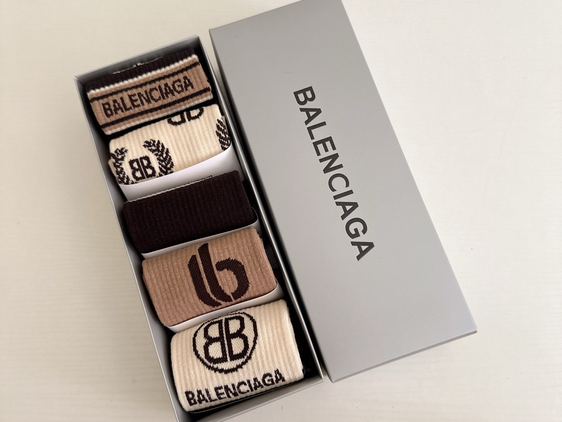[TOP] BALENCIAGA Socks - 5 Pieces as a Set