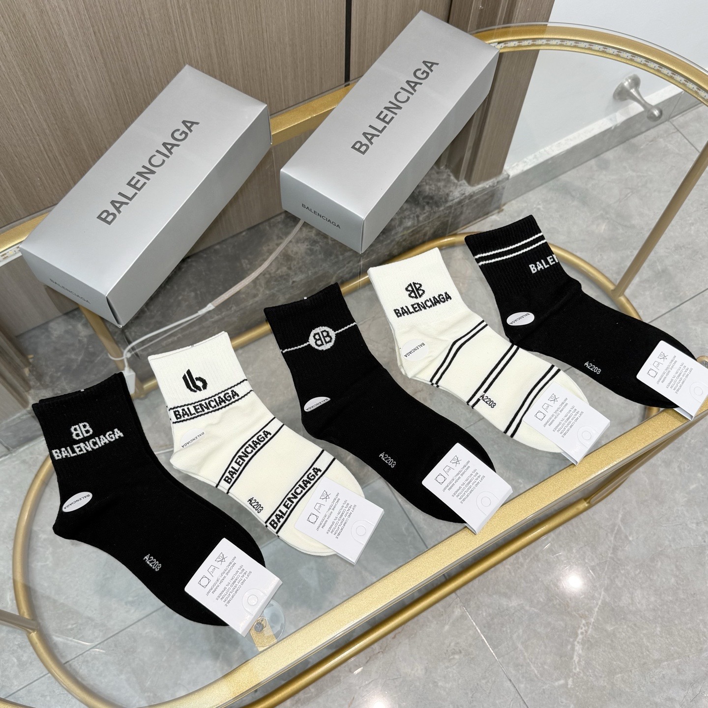 [TOP] BALENCIAGA Socks - 5 Pieces as a Set