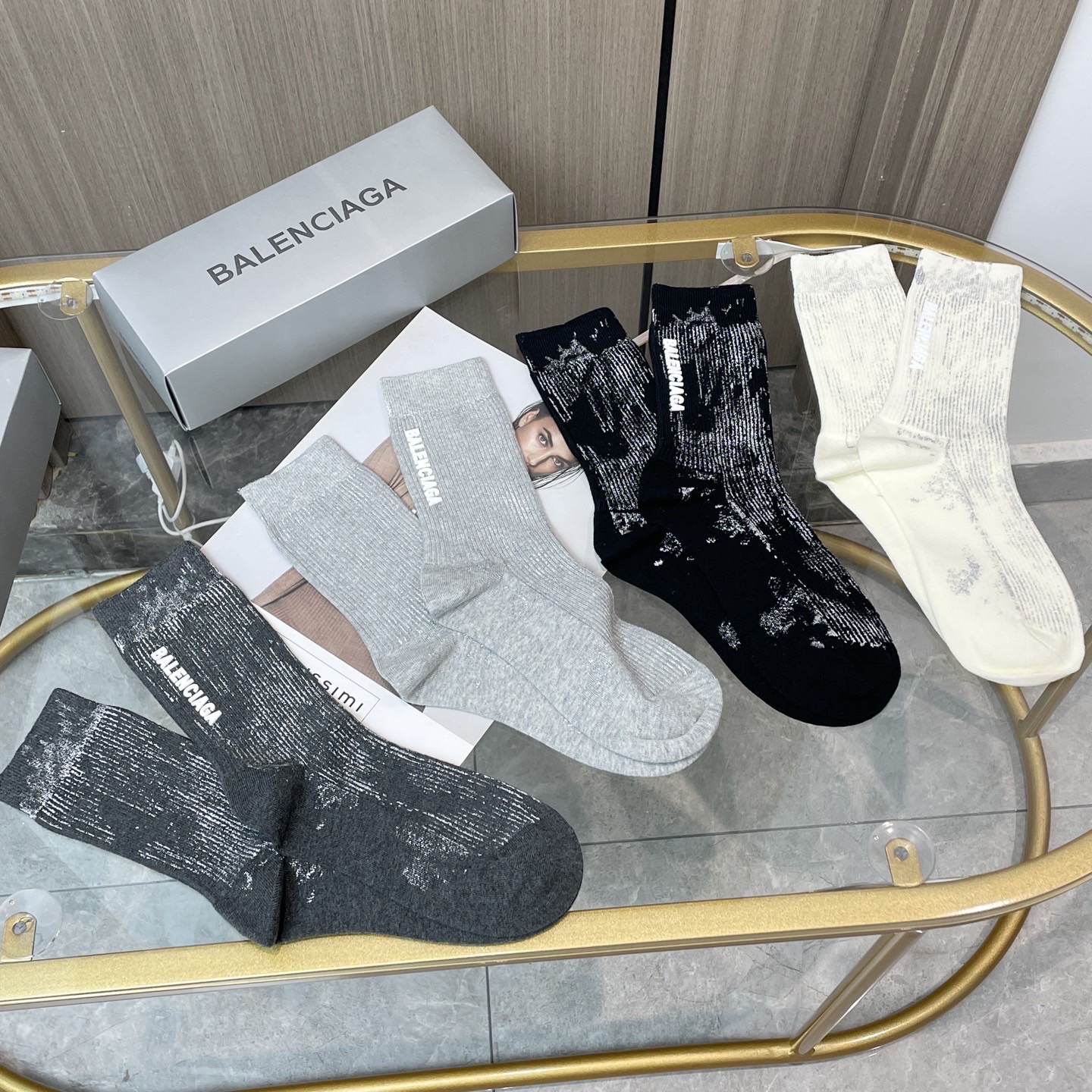 [TOP] BALENCIAGA Socks - 4 Pieces as a Set