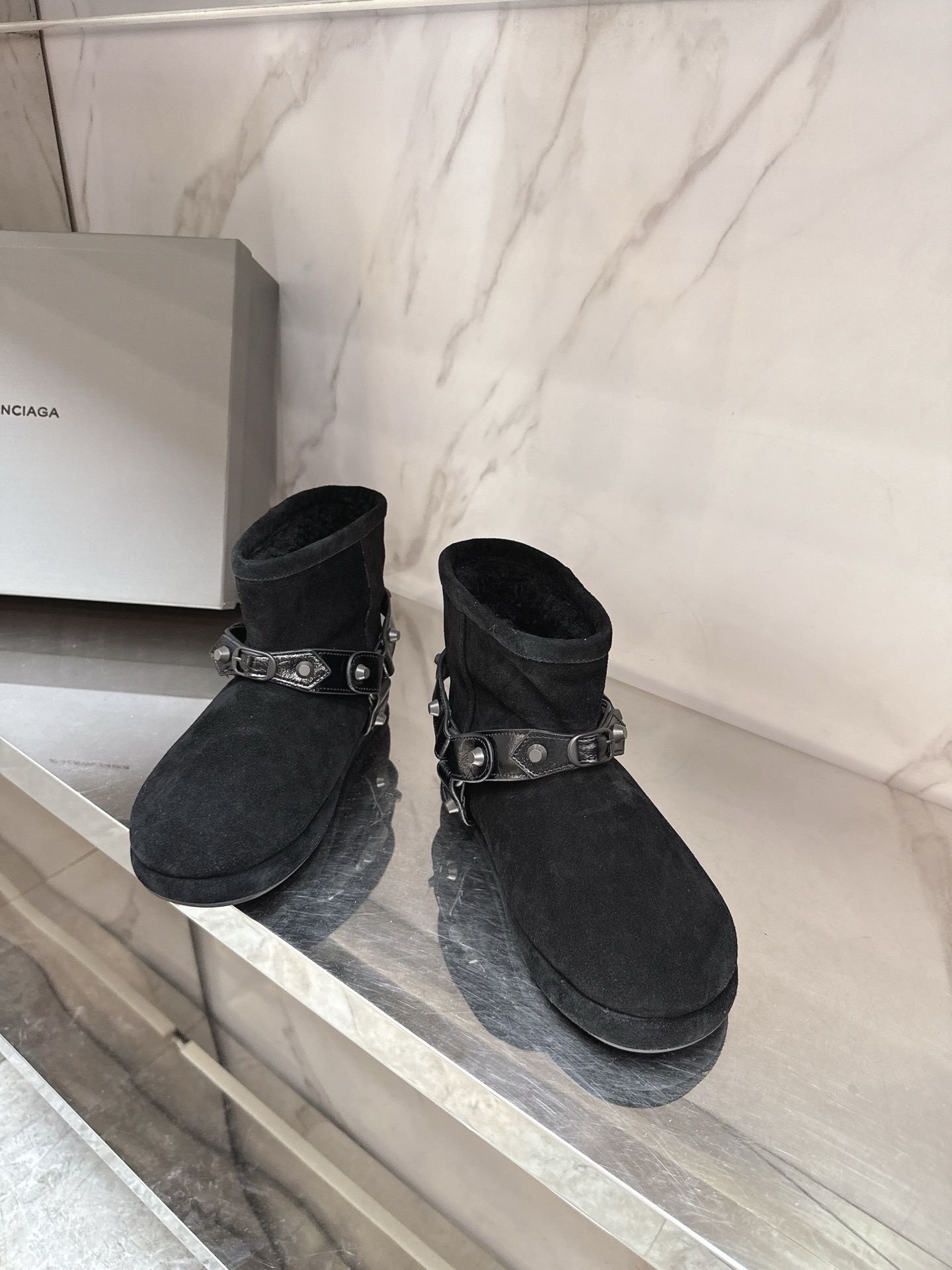 [TOP] BALENCIAGA Snow Boots - 2 Colour