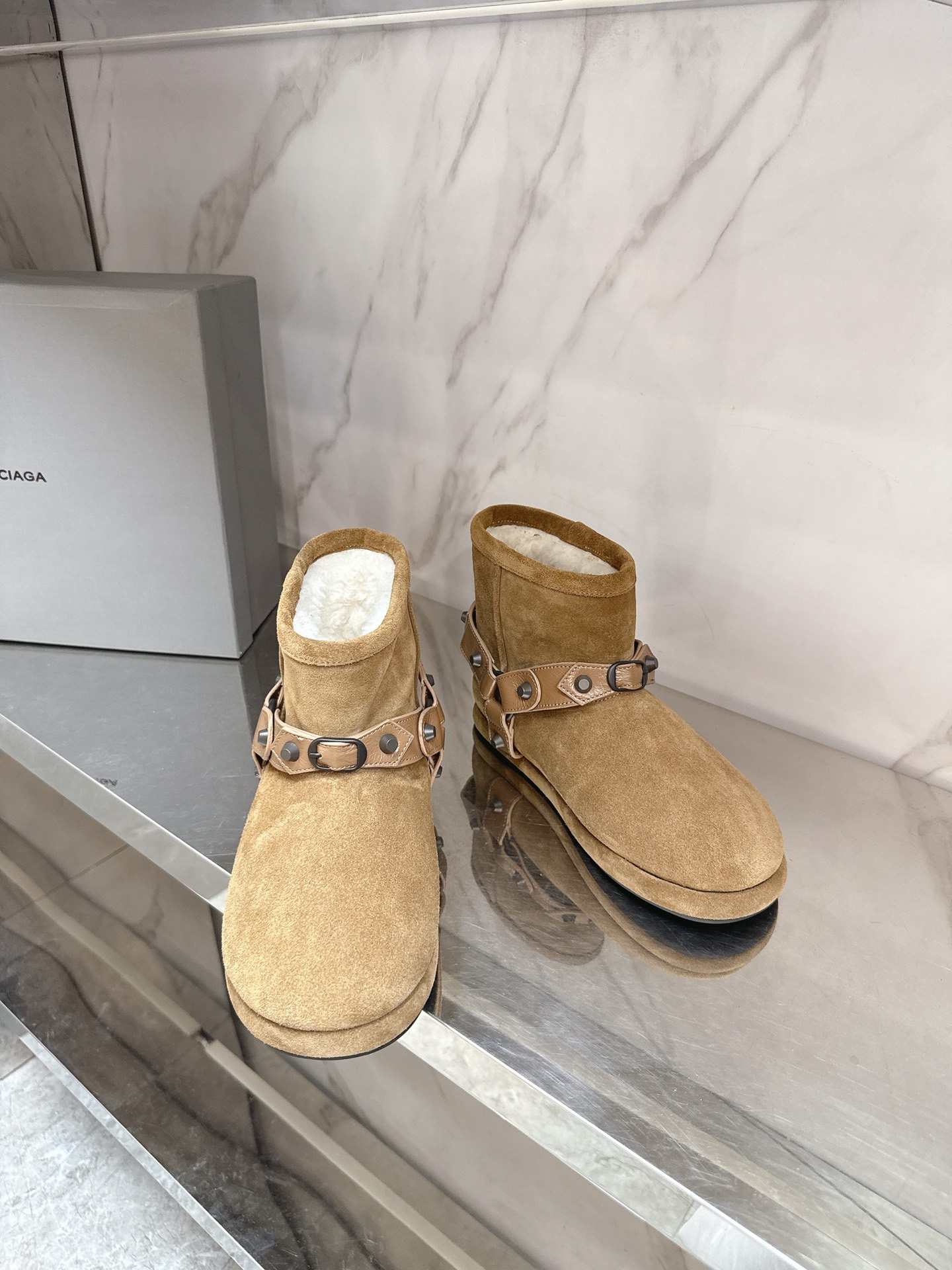 [TOP] BALENCIAGA Snow Boots - 2 Colour