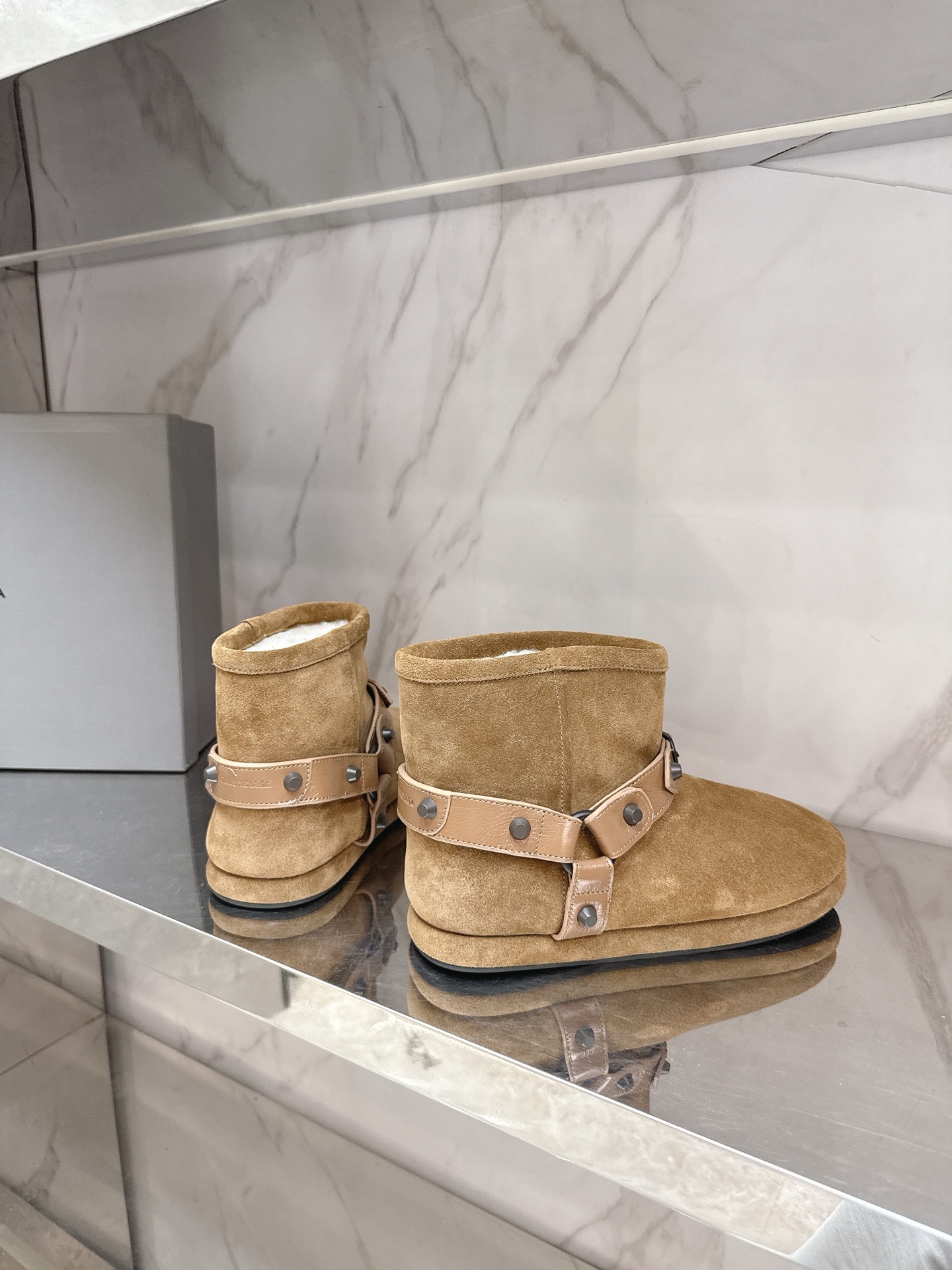 [TOP] BALENCIAGA Snow Boots - 2 Colour