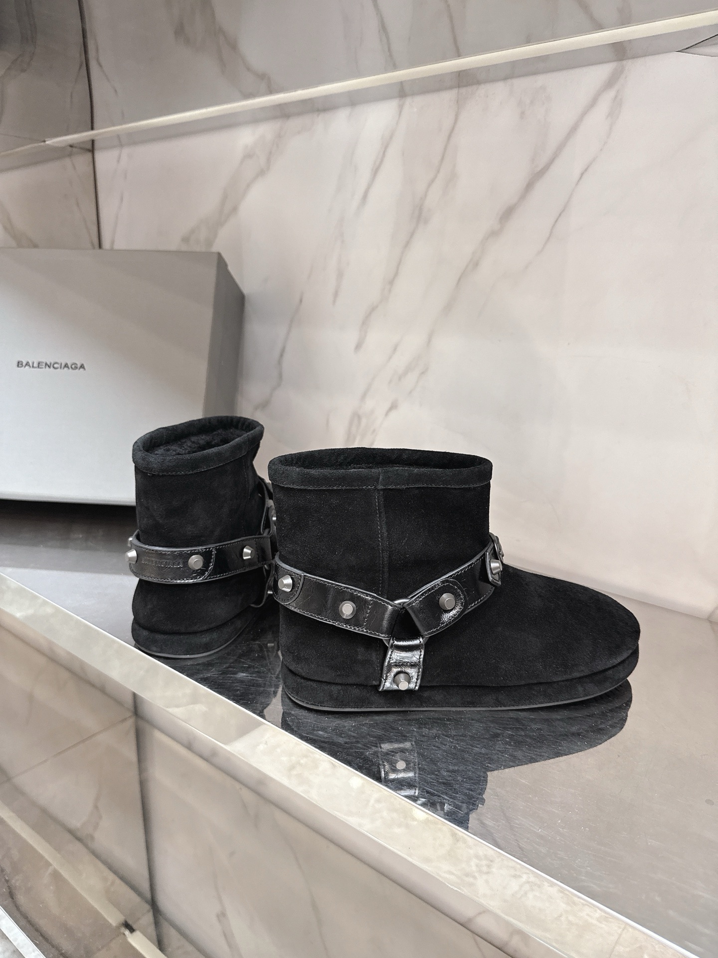 [TOP] BALENCIAGA Snow Boots - 2 Colour