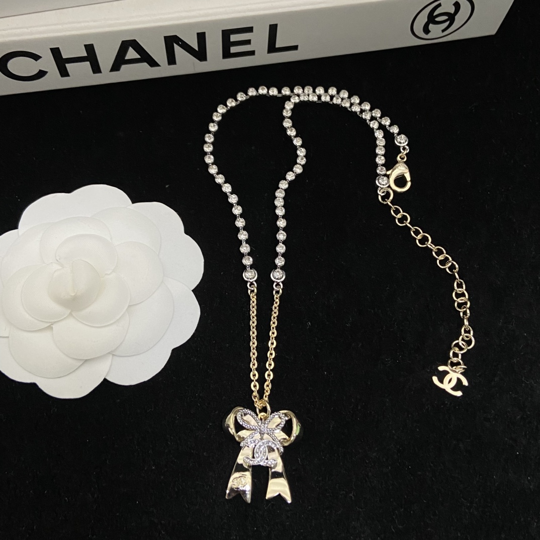 [TOP] CHANEL Necklace - Gold