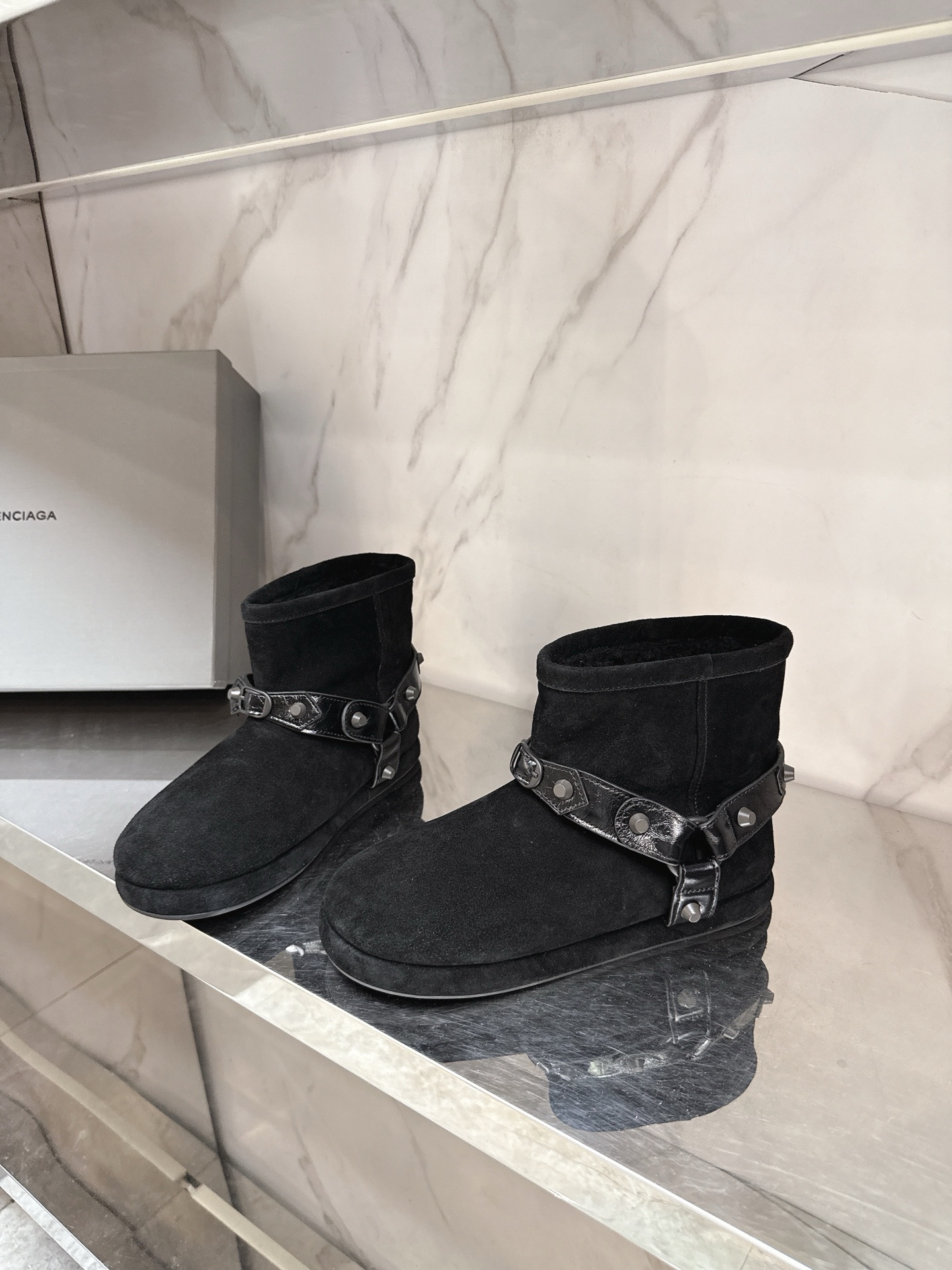 [TOP] BALENCIAGA Snow Boots - 2 Colour