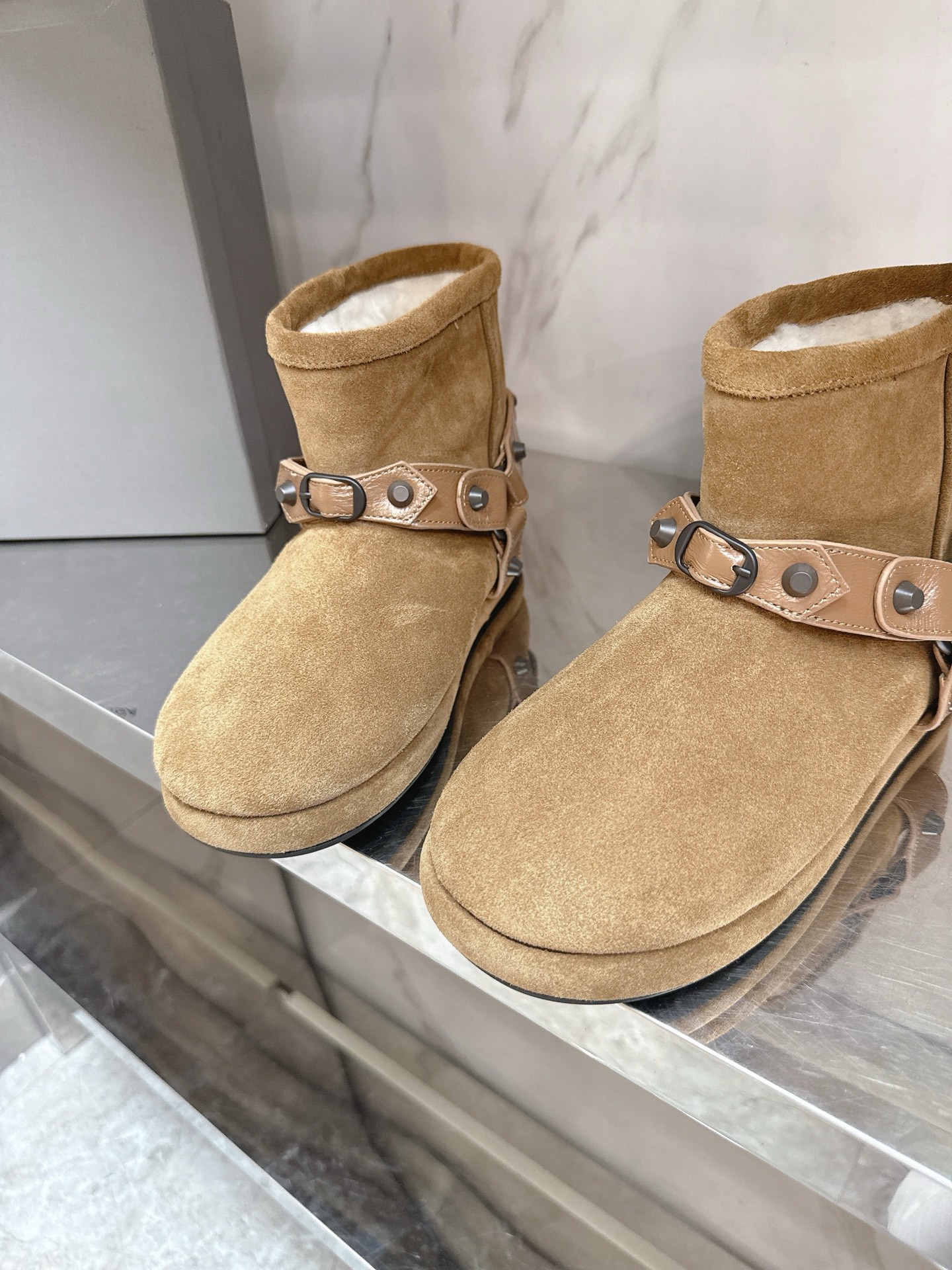 [TOP] BALENCIAGA Snow Boots - 2 Colour