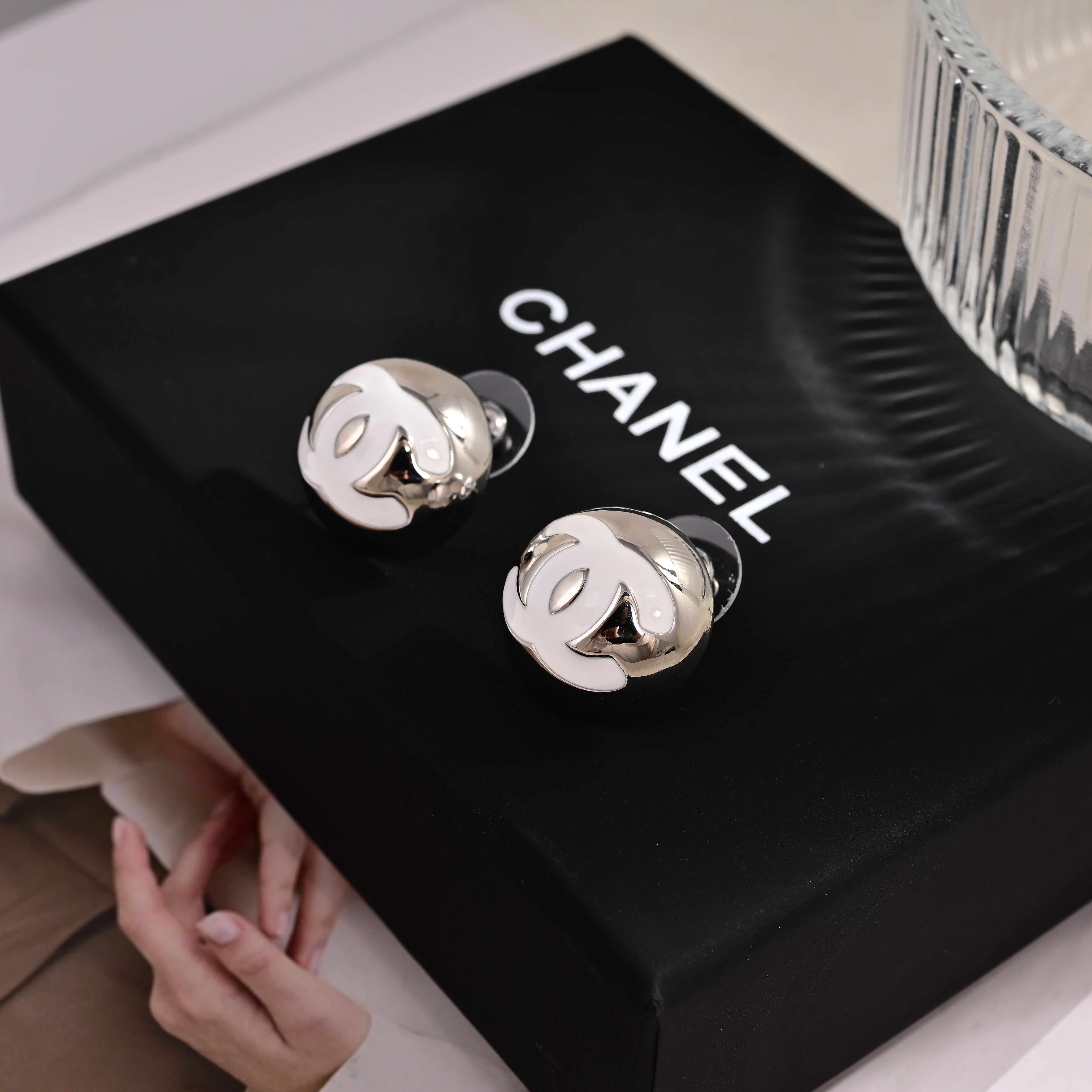 [TOP] CHANEL  Earrings - Sliver