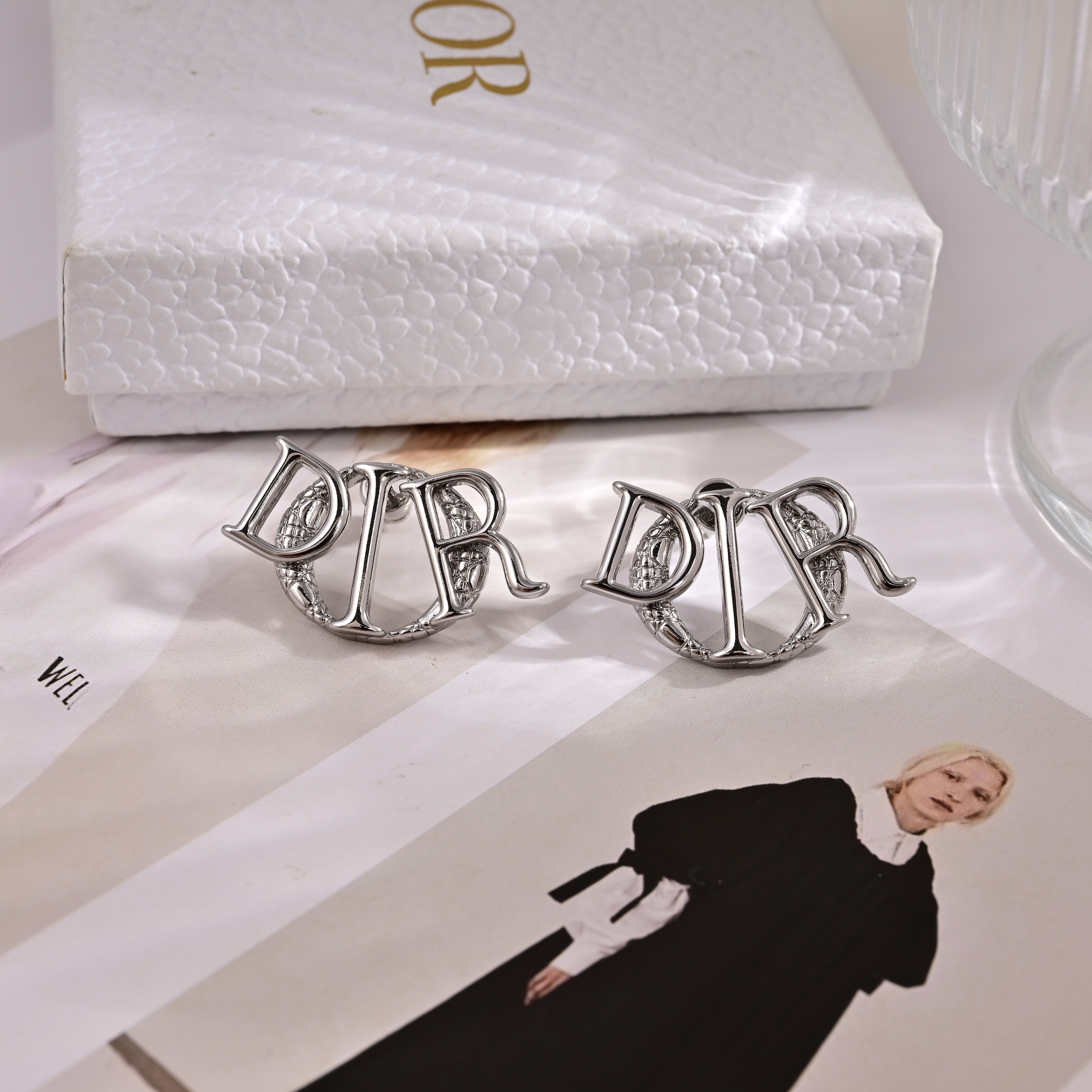 [TOP] Christian Dior Earrings - Sliver