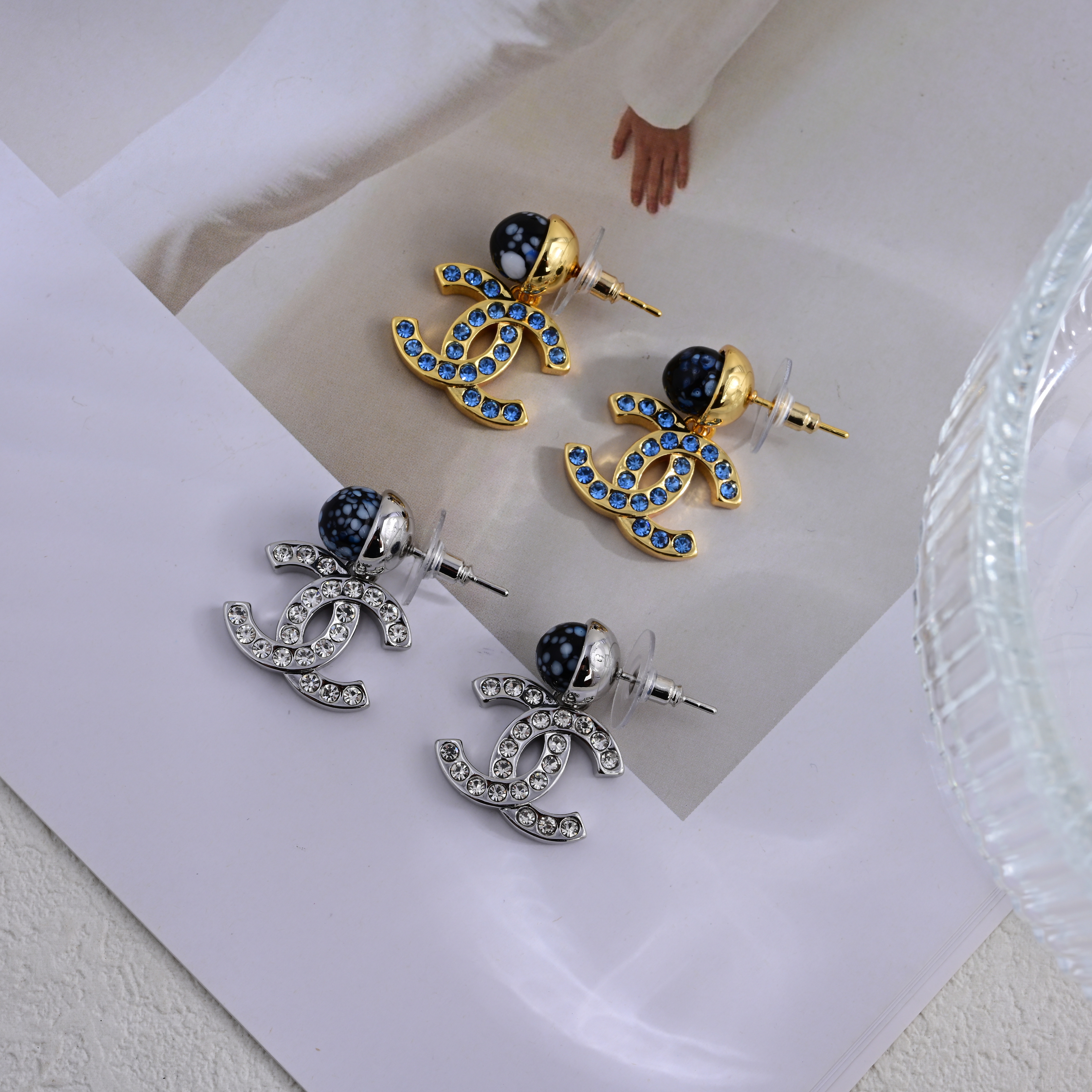 [TOP] CHANEL  Earrings - 2 Colors