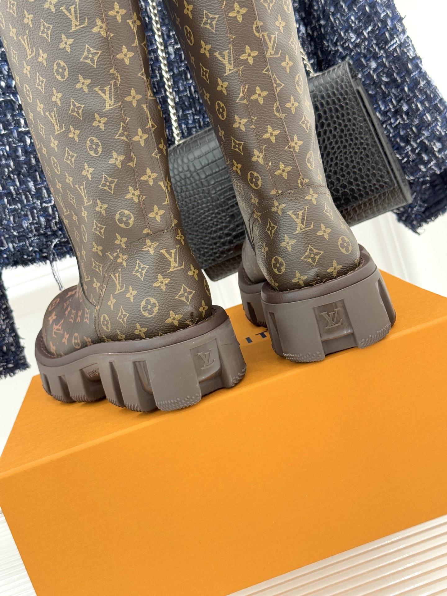 [TOP] Louis Vuitton LV Leather Long Boots - Monogram