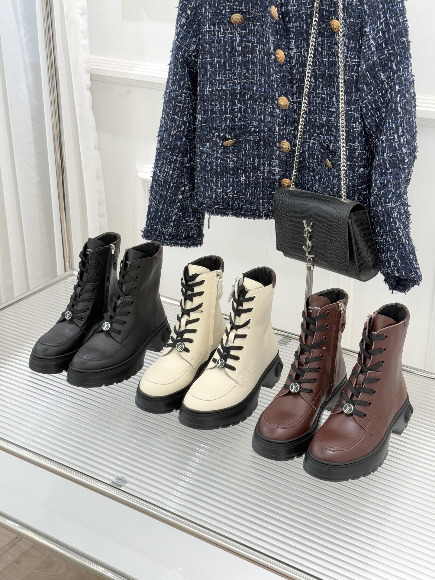 [TOP] Louis Vuitton LV Platform Martin Boots - 3 Color