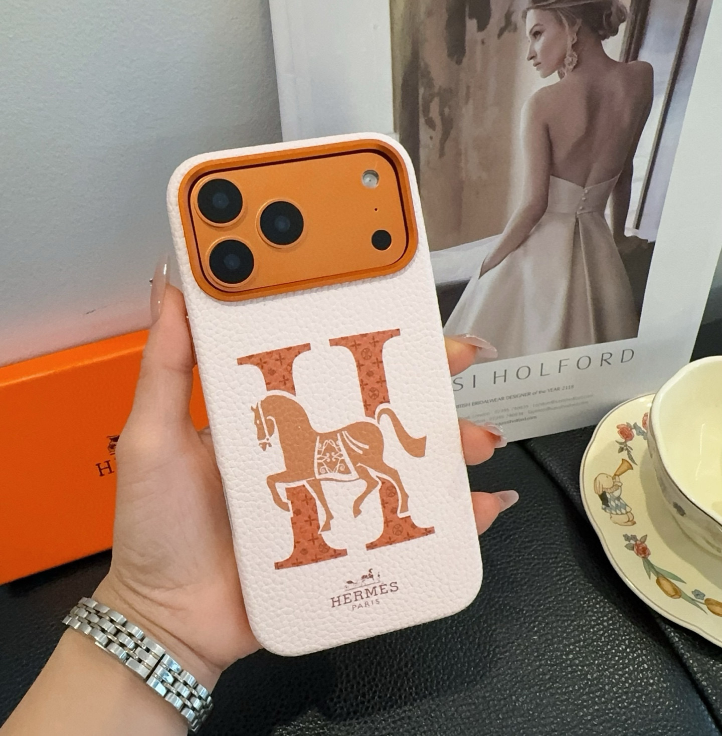 [TOP] HERMES Iphone Phone Case - Beige