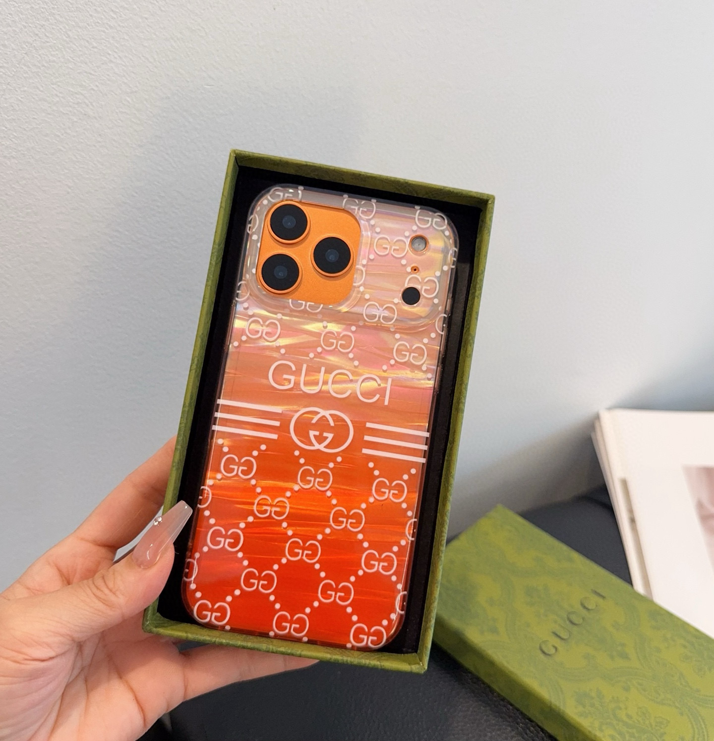 [TOP] GUCCI Iphone Phone Case - Orange