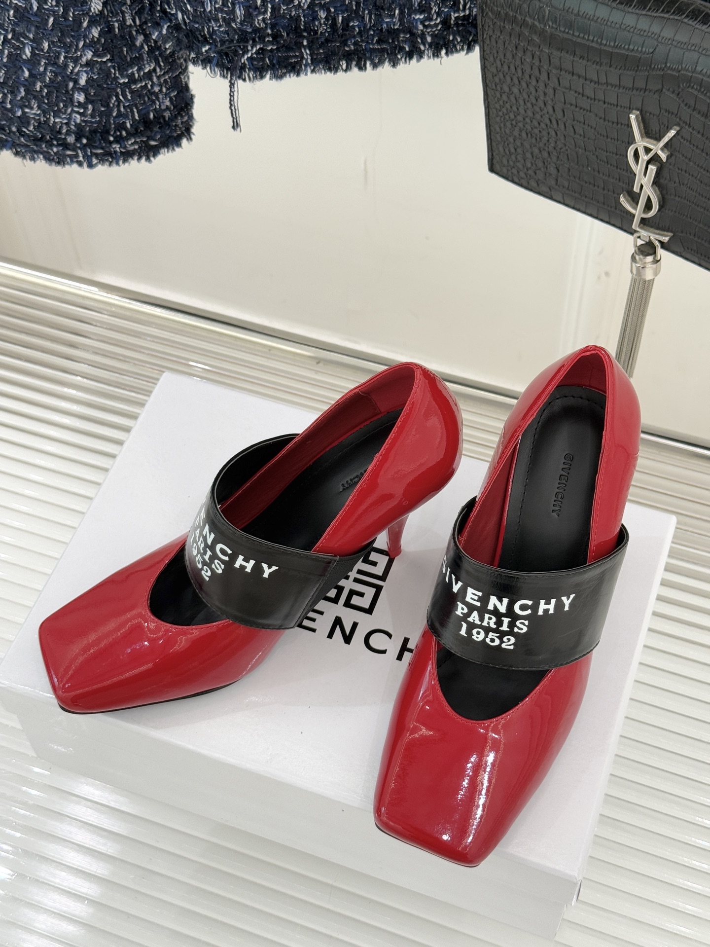 [TOP] GIVENCHY Pumps - 2 Colors