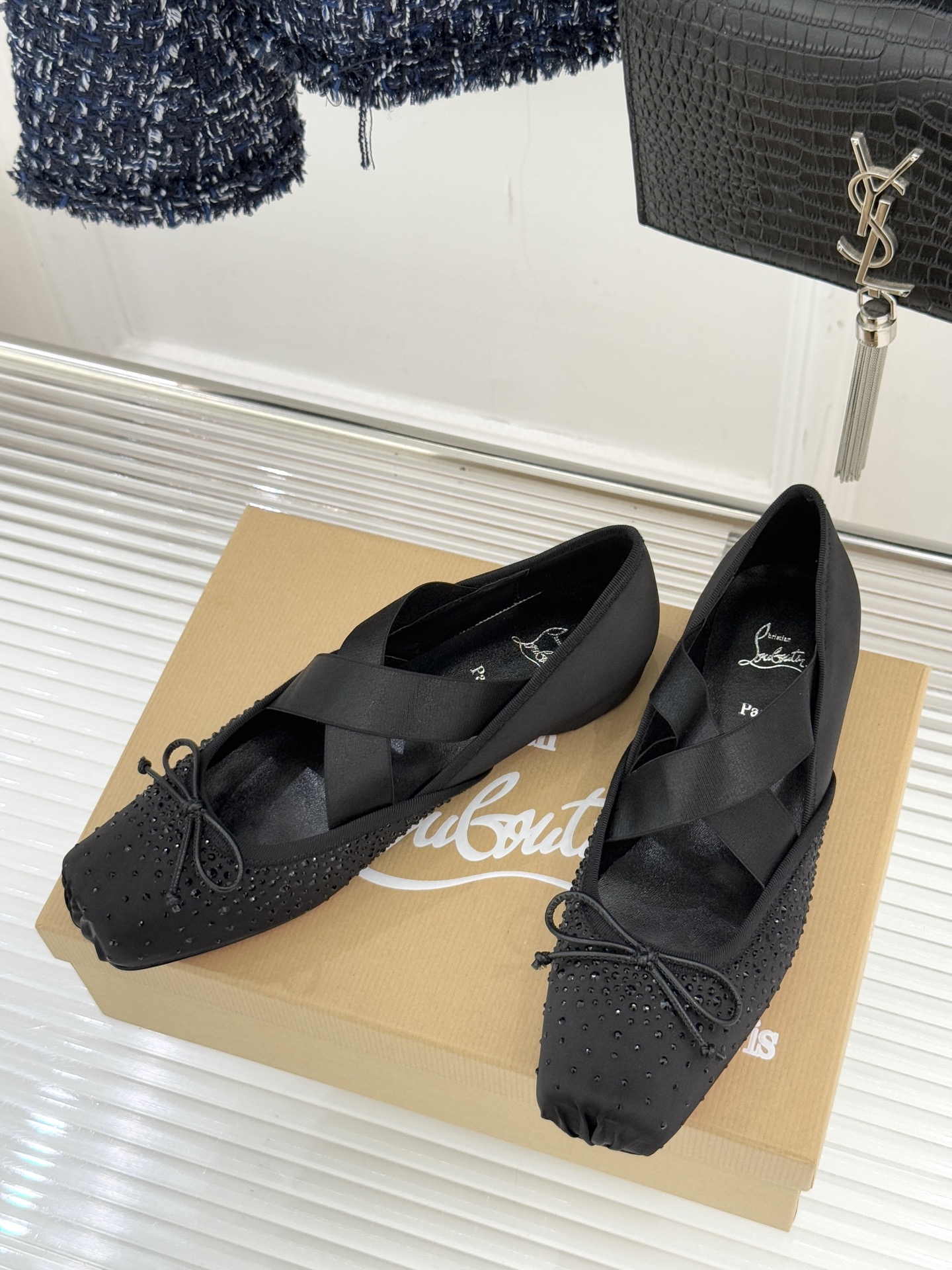 [TOP] Christian Louboutin Ballet Flat Shoes with Diamonds - 4 Color