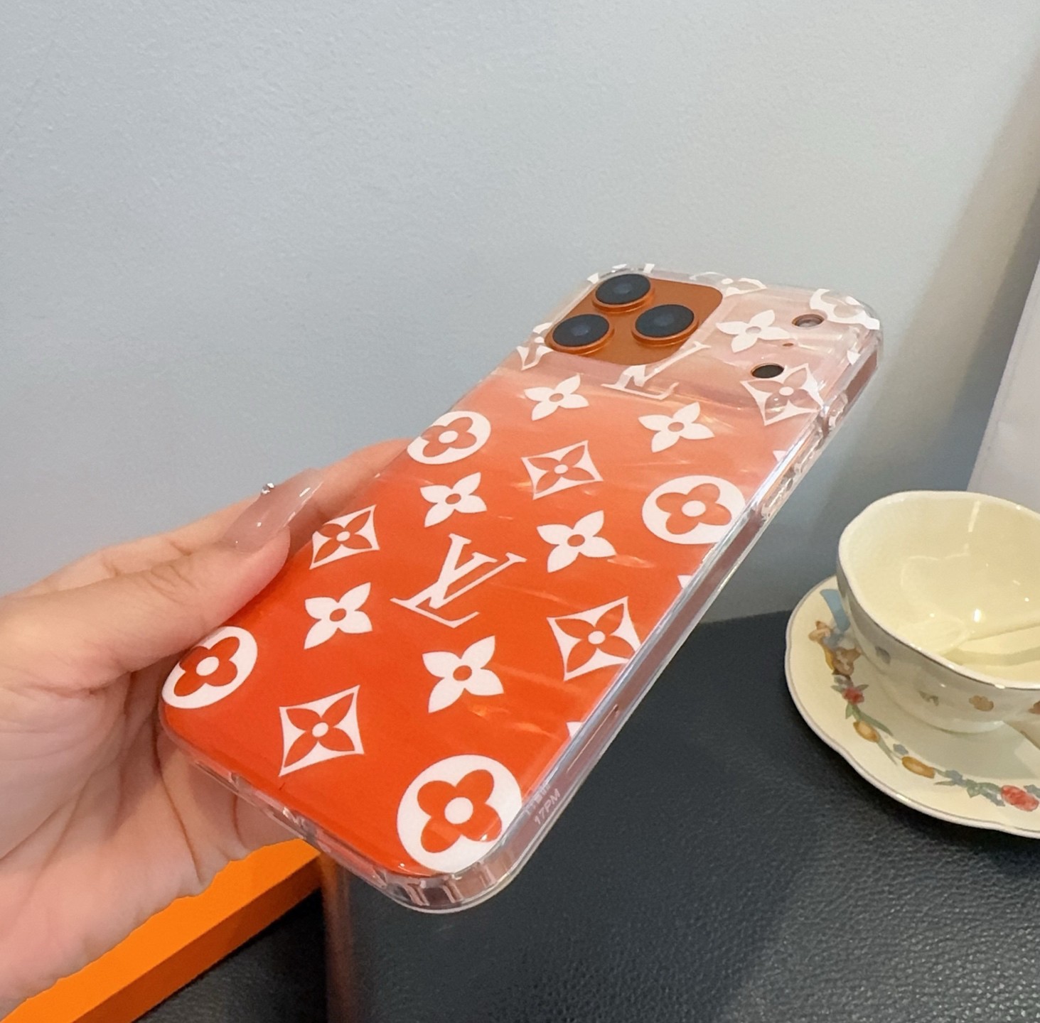 [TOP] Louis Vuitton LV IPhone Case - Orange